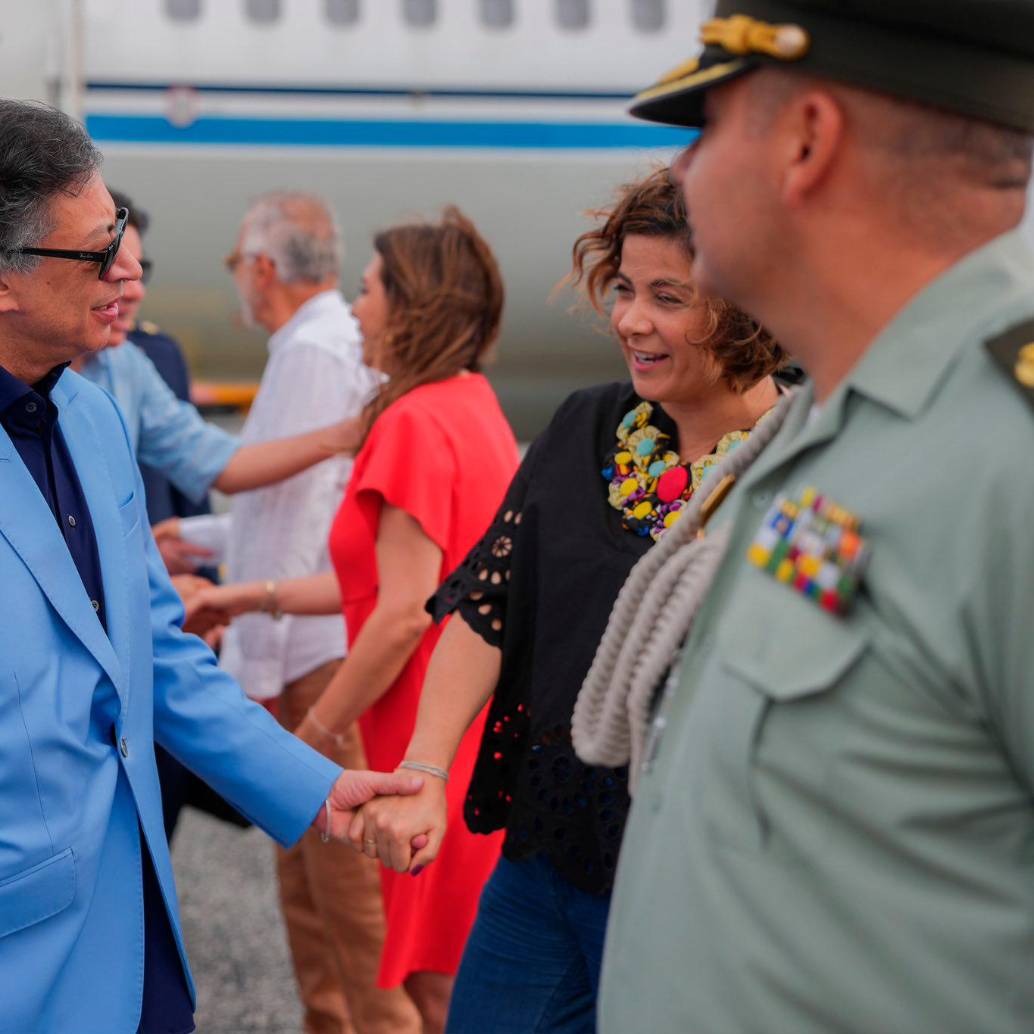 El Presidente Petro ya está en Roma para cumplir una agenda diplomática que incluye encuentros con líderes internacionales y una audiencia oficial con el Papa León XIV. FOTO: X DE LA PRESIDENCIA