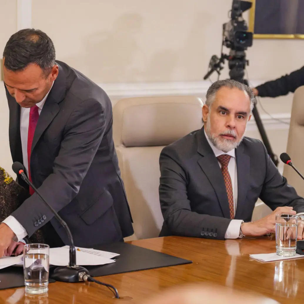 En el último Consejo de Ministros el presidente Gustavo Petro regañó a algunos ministros por no cuadrar su agenda para estar presente en dichas reuniones. Foto: Presidencia