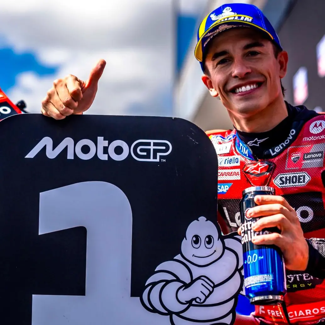 Marc Márquez ganó en Alemania y es tercero en el Mundial de MotoGP 2026. FOTO: <b>X Ducaticorse</b>