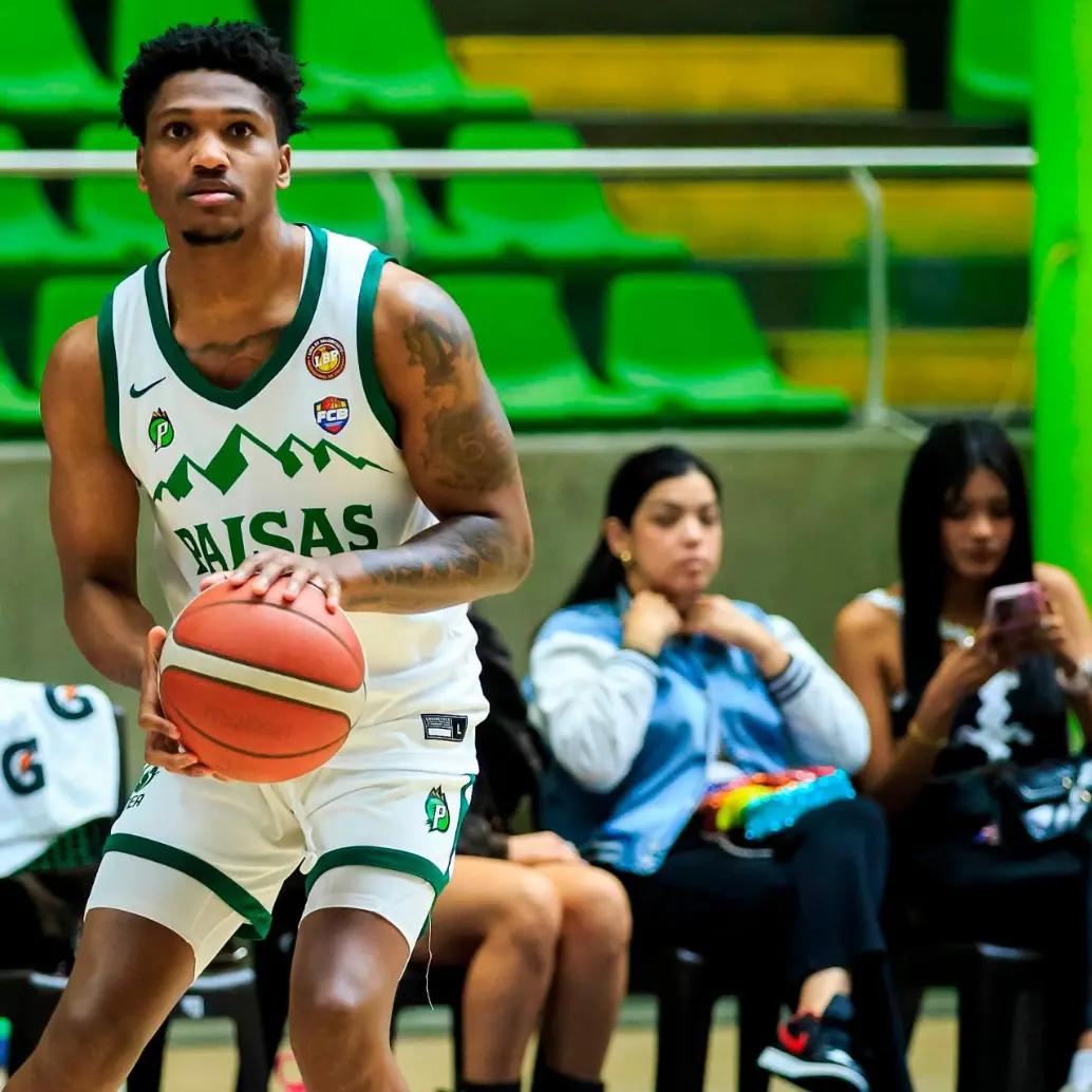 El norteamericano Brandon Weatherspoon le aporta a Paisas efectividad en los lanzamientos de tres puntos. <span class="mln_uppercase_mln">FOTO</span> <b><span class="mln_uppercase_mln">camilo suárez </span></b> 