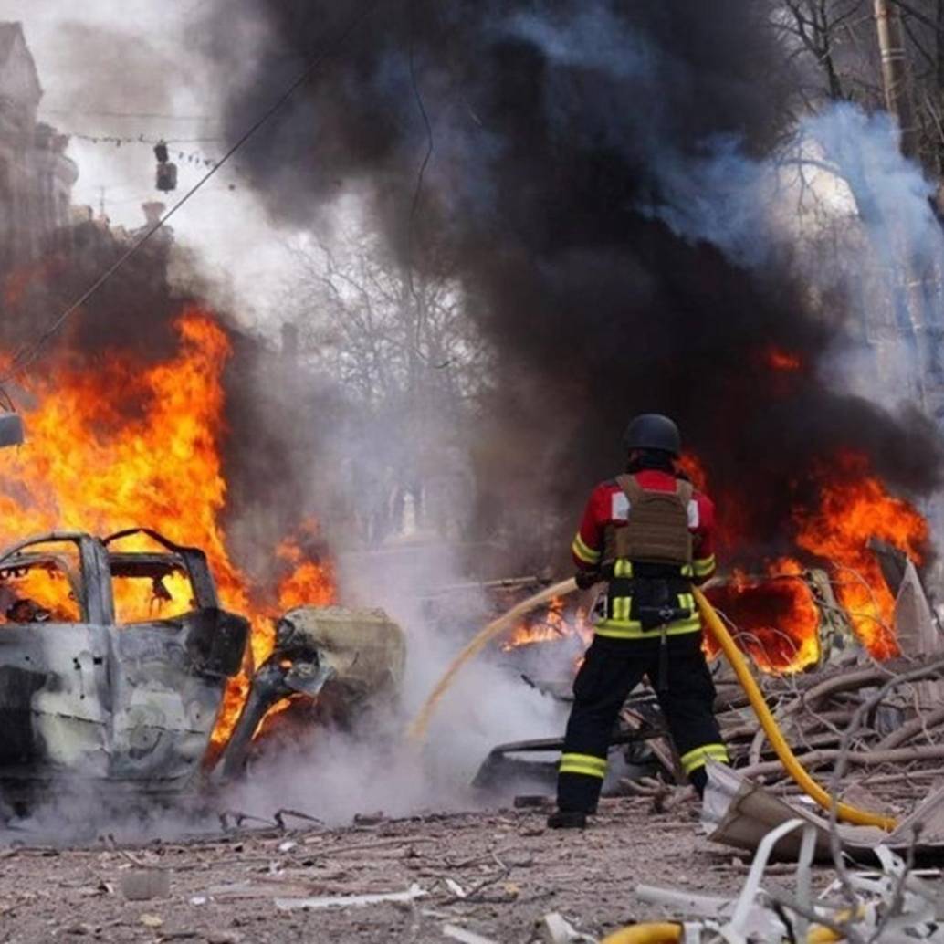 Ataque ruso en la ciudad ucraniana de Sumy, a 13 de abril de 2025 Foto: Europa Press - Remitida por Ministerio del Interior de Ucrania.