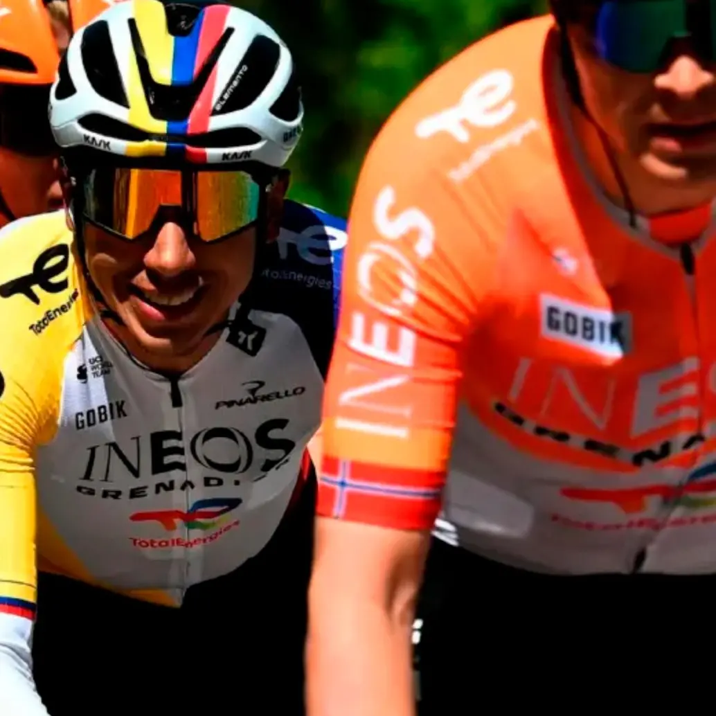 El ciclista colombiano viene haciendo una buena temporada en las carreras que ha competido en Europa. Foto: tomada del x de @Ineos