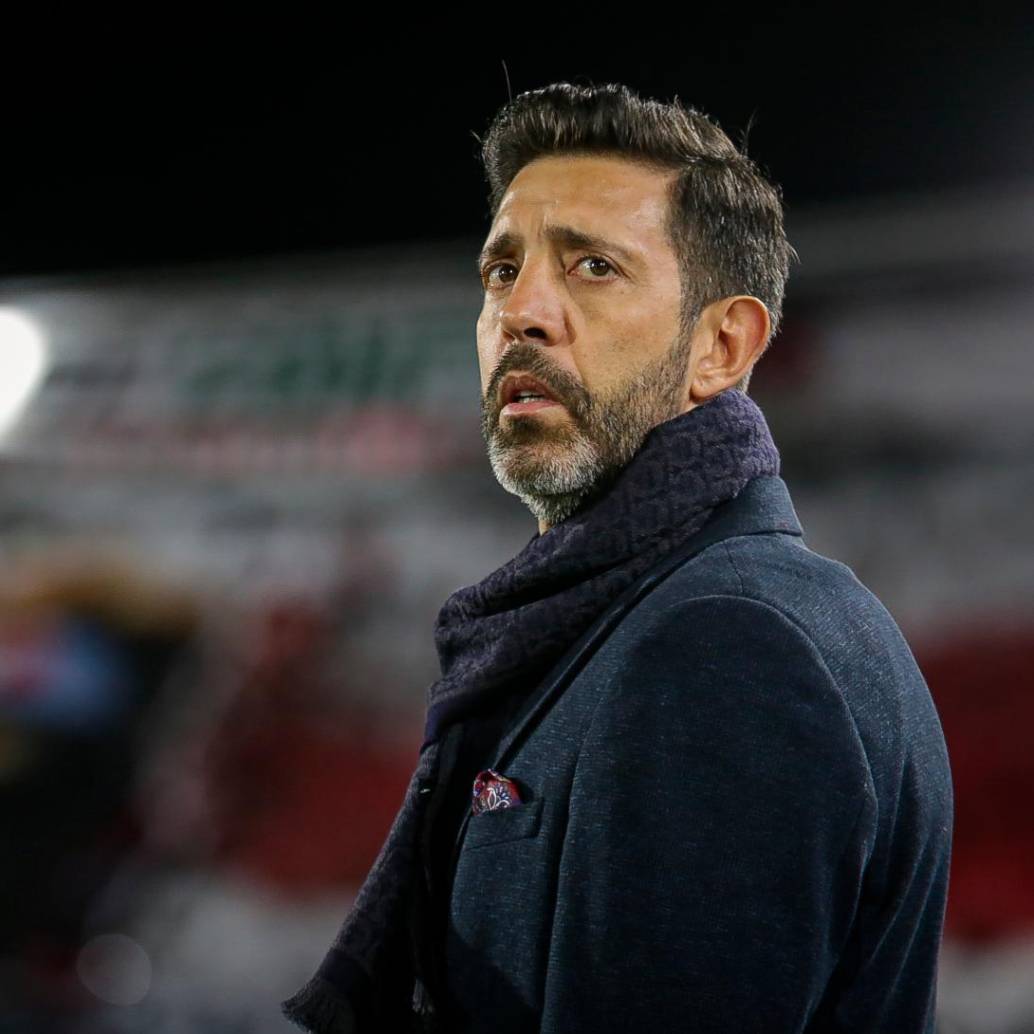 El técnico de Nacional de Montevideo, Jorge Bava, le respondió a Lucas Gonzalez sobre la polémica frase en la que dijo a sus jugadores que Deportes Tolima era cien veces mejor. FOTO COLPRENSA