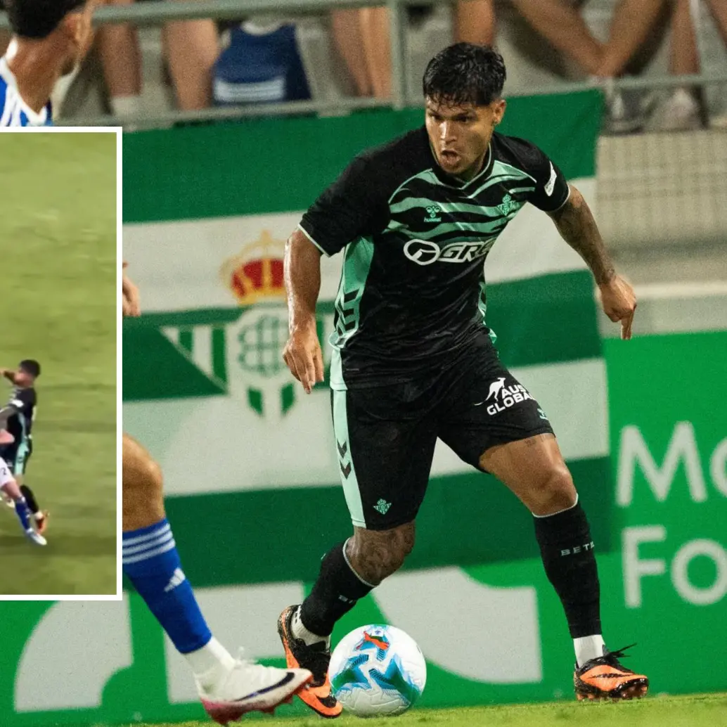 El “Cucho” Hernández es el delantero del Real Betis de la liga española, equipo al que recien llegó el colombiano Nelson Deossa. FOTO: Redes sociales Betis y captura video