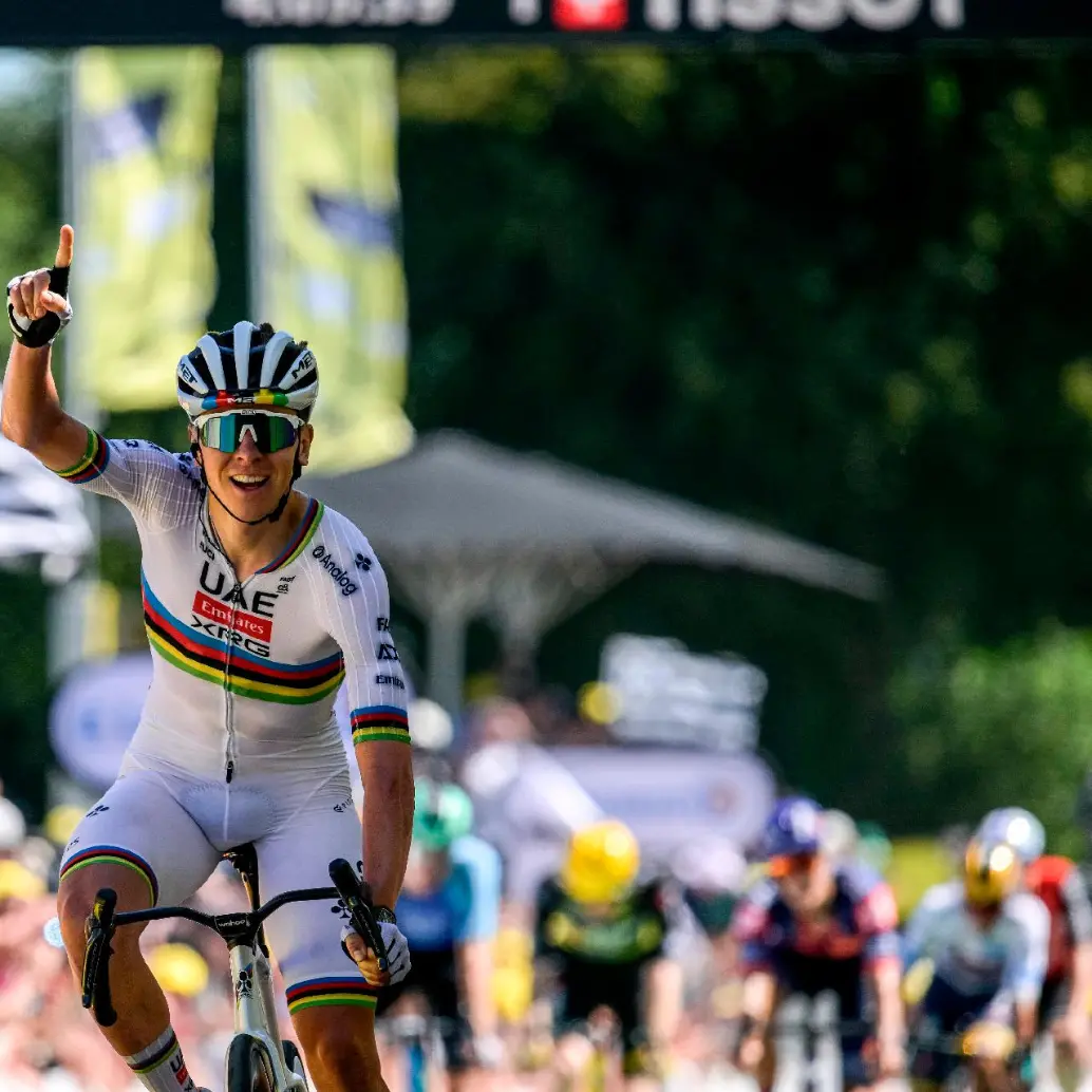 Tadej Pogačar, de 26 años, suma 13 victorias este año, dos en el Tour. FOTO X-TOUR DE FRANCIA