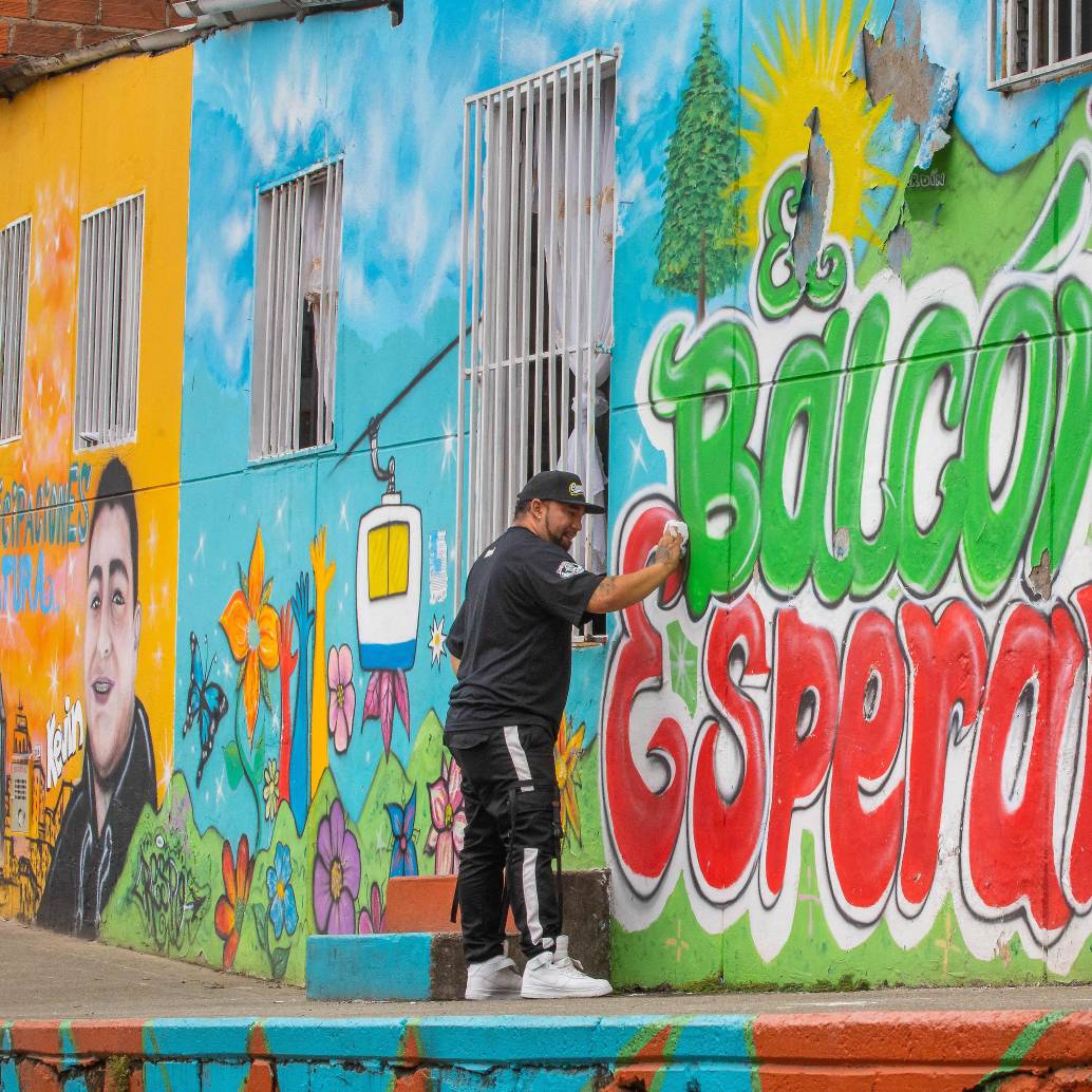 Muestra de un trabajo de los líderes sociales de la comuna 8, barrio 13 de Noviembre en Medellín.