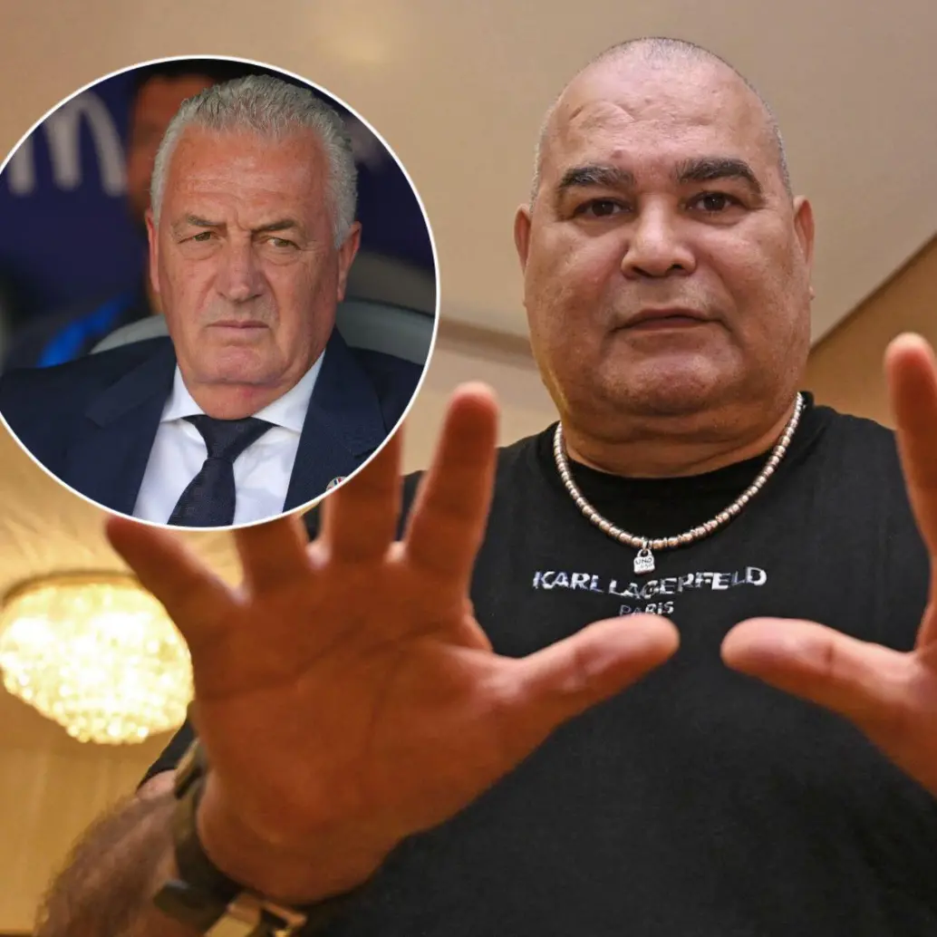El portero José Luis Chilavert no felicitó directamente a los jugadores y replicó publicaciones relacionadas con su polémica con el técnico Gustavo Alfaro. Fotos: Getty Images y Xinhua