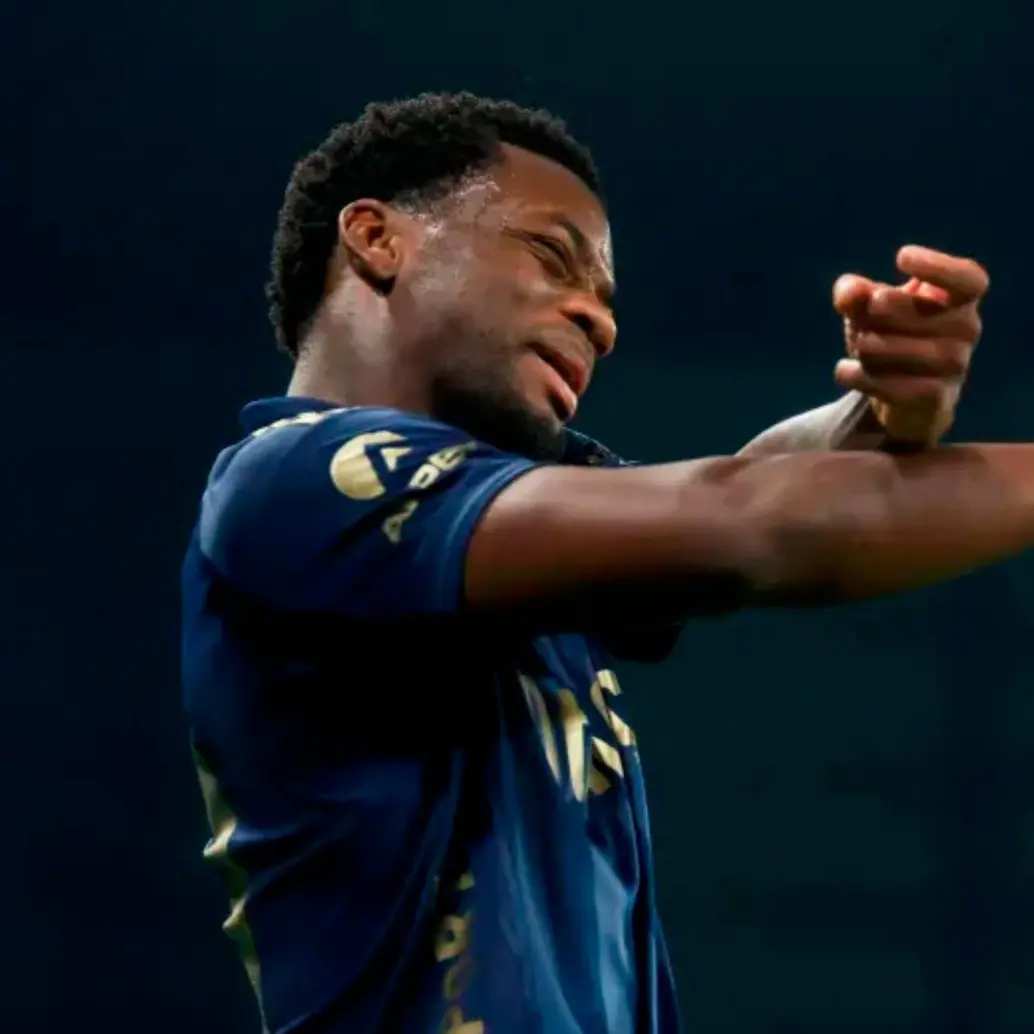 Jhon Jáder Durán marcó gol el fin de semana en el partido del Fenerbahce en la Liga de Turquía. Foto: @Fenerbahce 