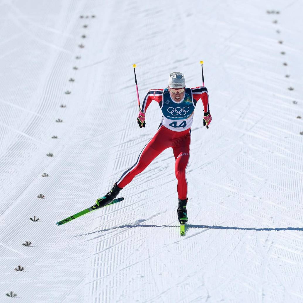 Johannes Klaebo, entre los grandes del deporte olímpico. FOTO X-@Olympics