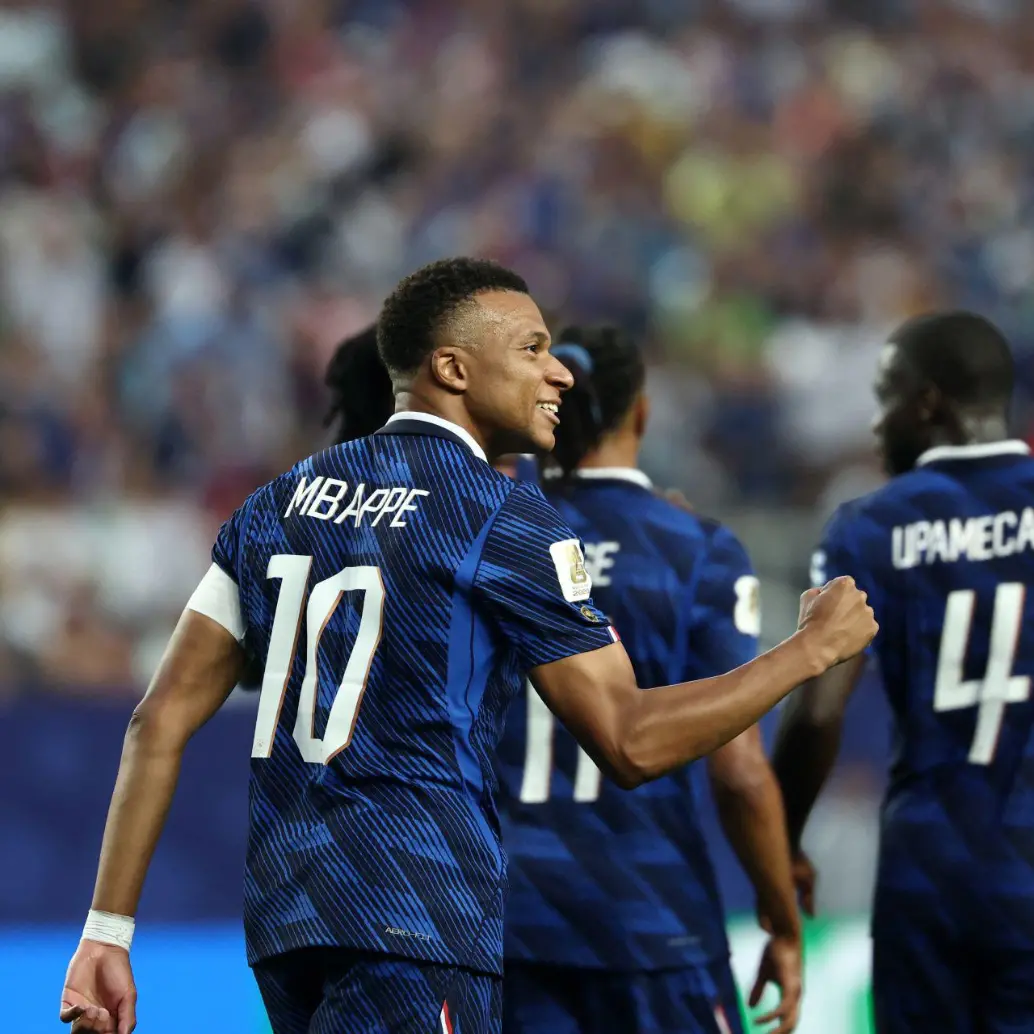 Con la victoria, los franceses aseguraron su lugar en los dieciseisavos de final. Foto: AFP