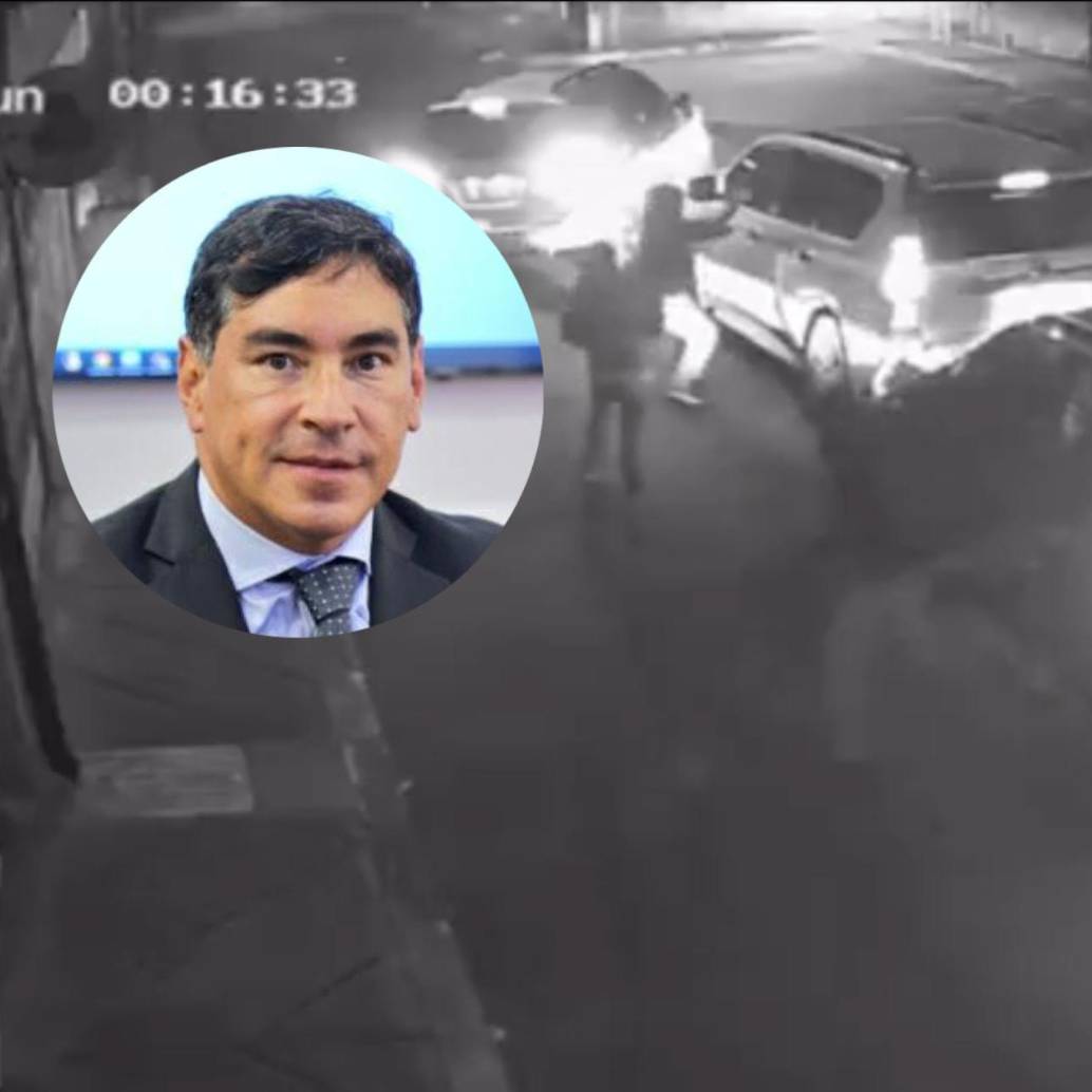 Las imágenes de seguridad muestran a varios hombres descendiendo de dos vehículos para intentar intentar robarle al magistrado y a sus acompañantes. FOTOS: REDES SOCIALES/X Y COLPRENSA