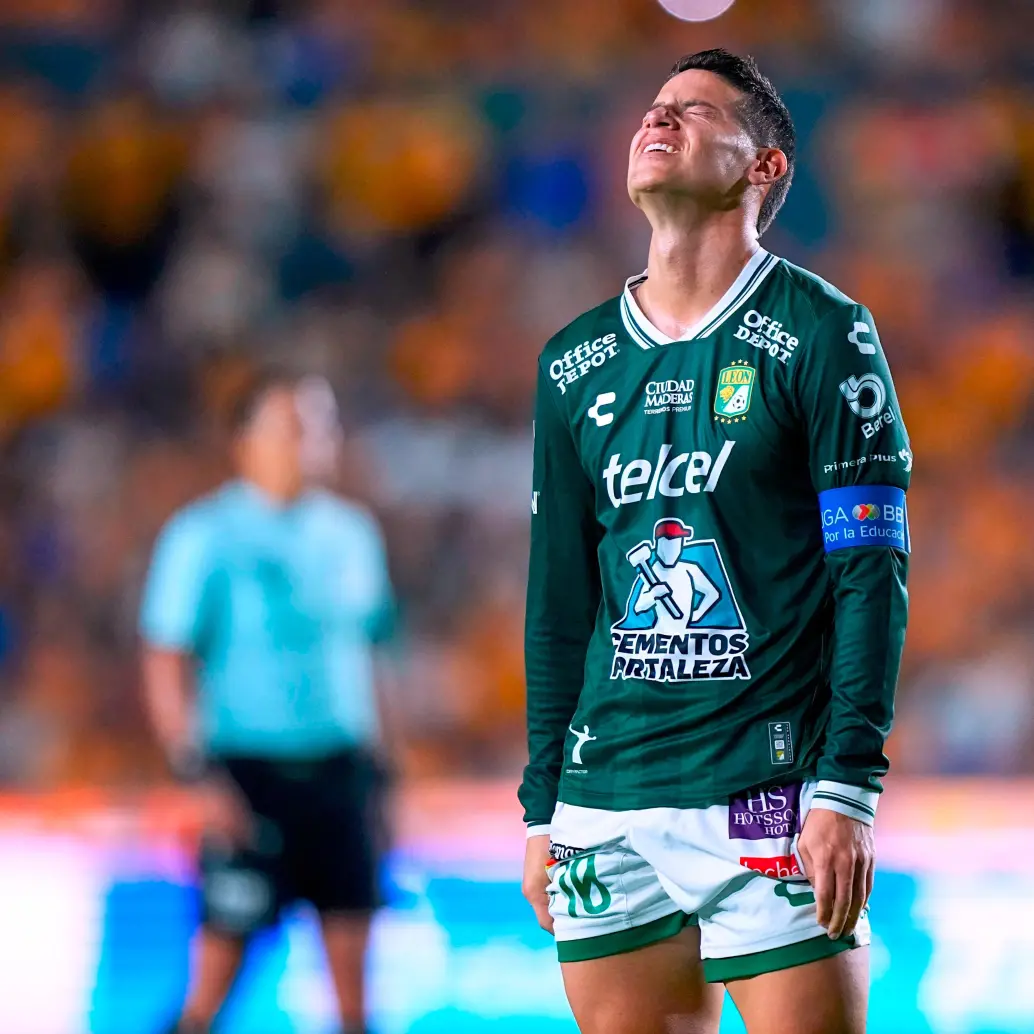 James Rodríguez habría decidido no viajar para no jugar en cancha sintética. FOTO CORTESÍA LEÓN FC