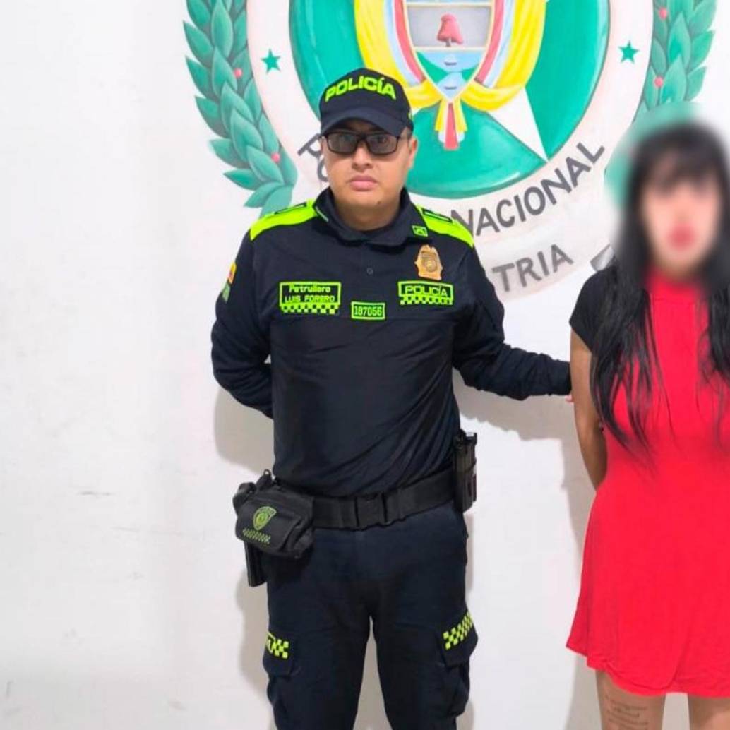 Esta es la mujer detenida señalada de golpear a su propia hija. FOTO: Cortesía