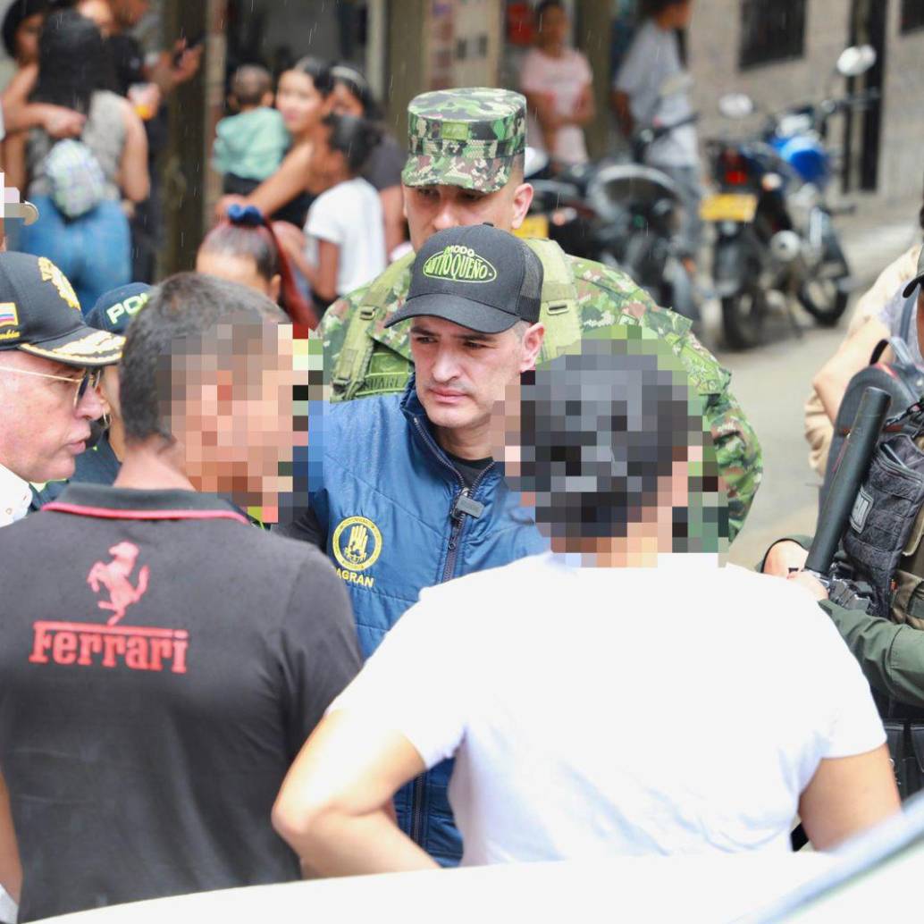 Gobernador de Antioquia durante su visita al municipio de Anorí. FOTO: Cortesía