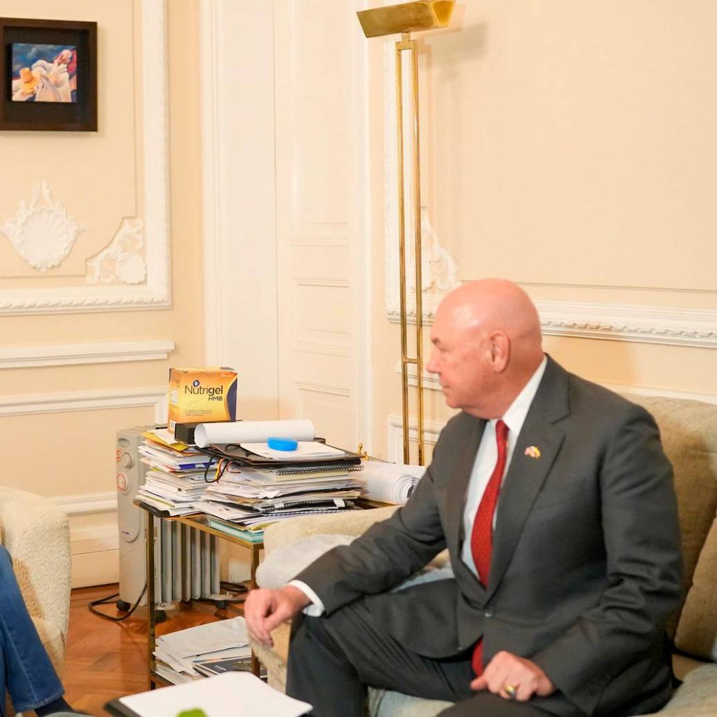 El presidente Gustavo Petro y John McNamara en uno de sus encuentros en la Casa de Nariño. FOTO: Colprensa