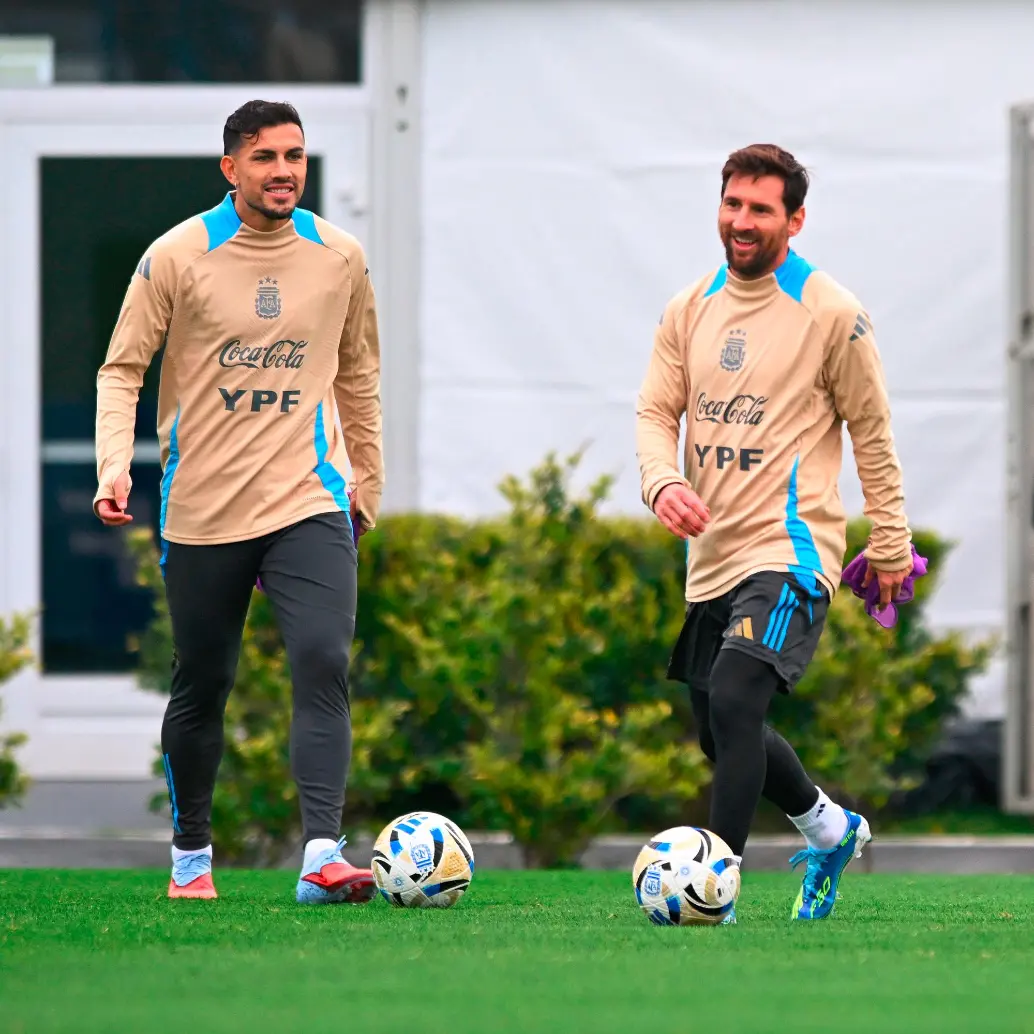 Messi, de 38 años, espera integrar la Selección Argentina que competirá en Norteamérica-2026, el cual sería su último Mundial de fútbol. Ante su gente, juega hoy su juego final por Eliminatorias . <span class="mln_uppercase_mln">FOTO</span> <b><span class="mln_uppercase_mln">GETTY</span></b>