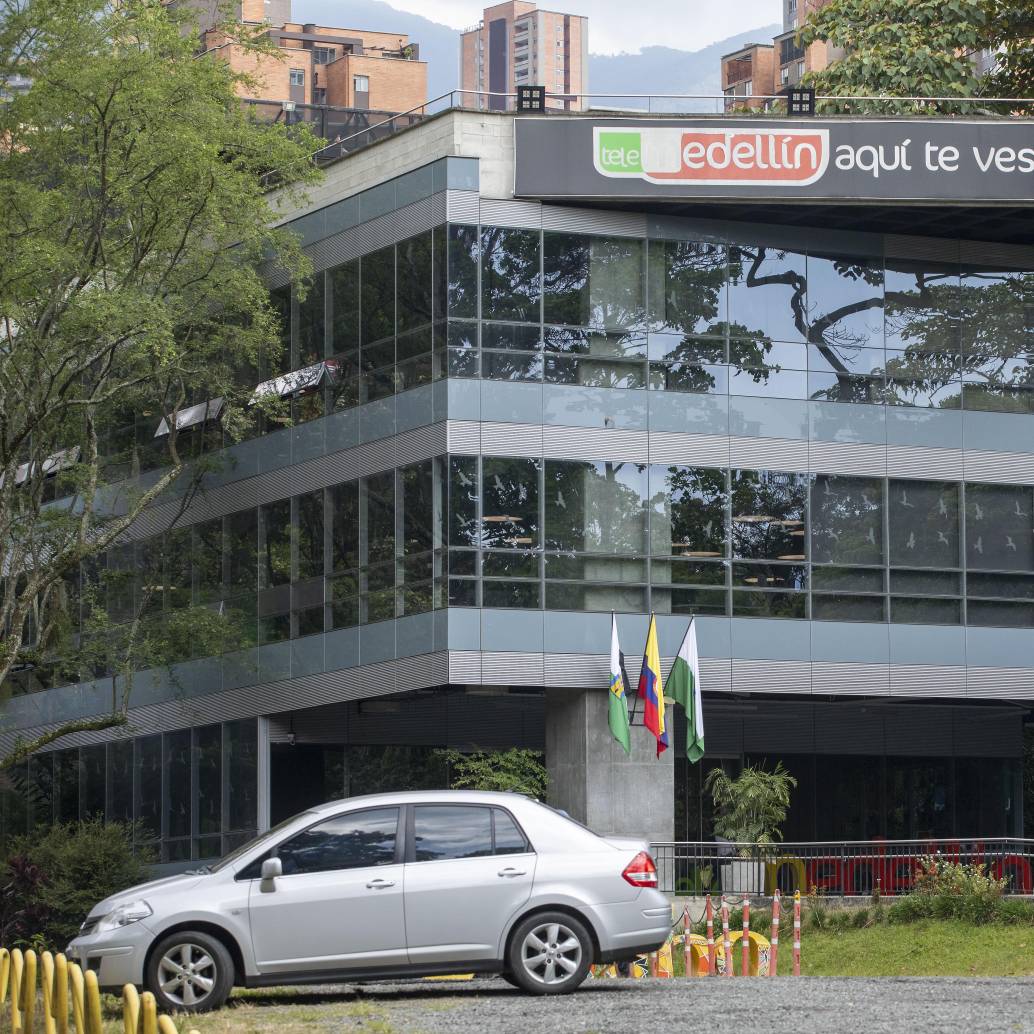 Fachada de la sede del canal local Telemedellín. Foto: EL COLOMBIANO