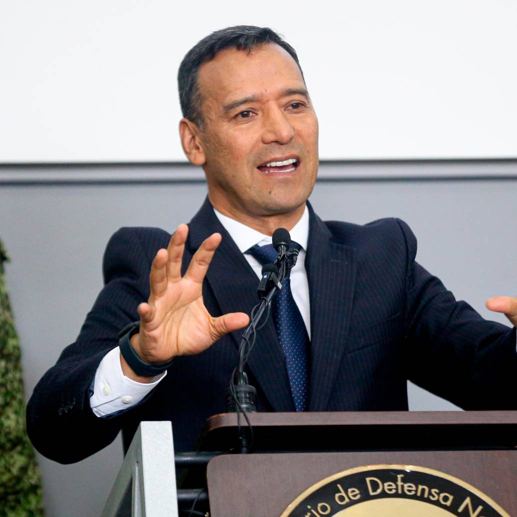 <p>El general (r) Pedro Sánchez llegó al cargo de ministro de Defensa luego de tres décadas de civiles al frente de esa cartera. Encuentre una versión extendida de la entrevista en www.elcolombiano.com. <b><span class="mln_uppercase_mln"> </span></b>FOTO<b><span class="mln_uppercase_mln"> </span></b></p><p><b><span class="mln_uppercase_mln">Colprensa</span></b></p>