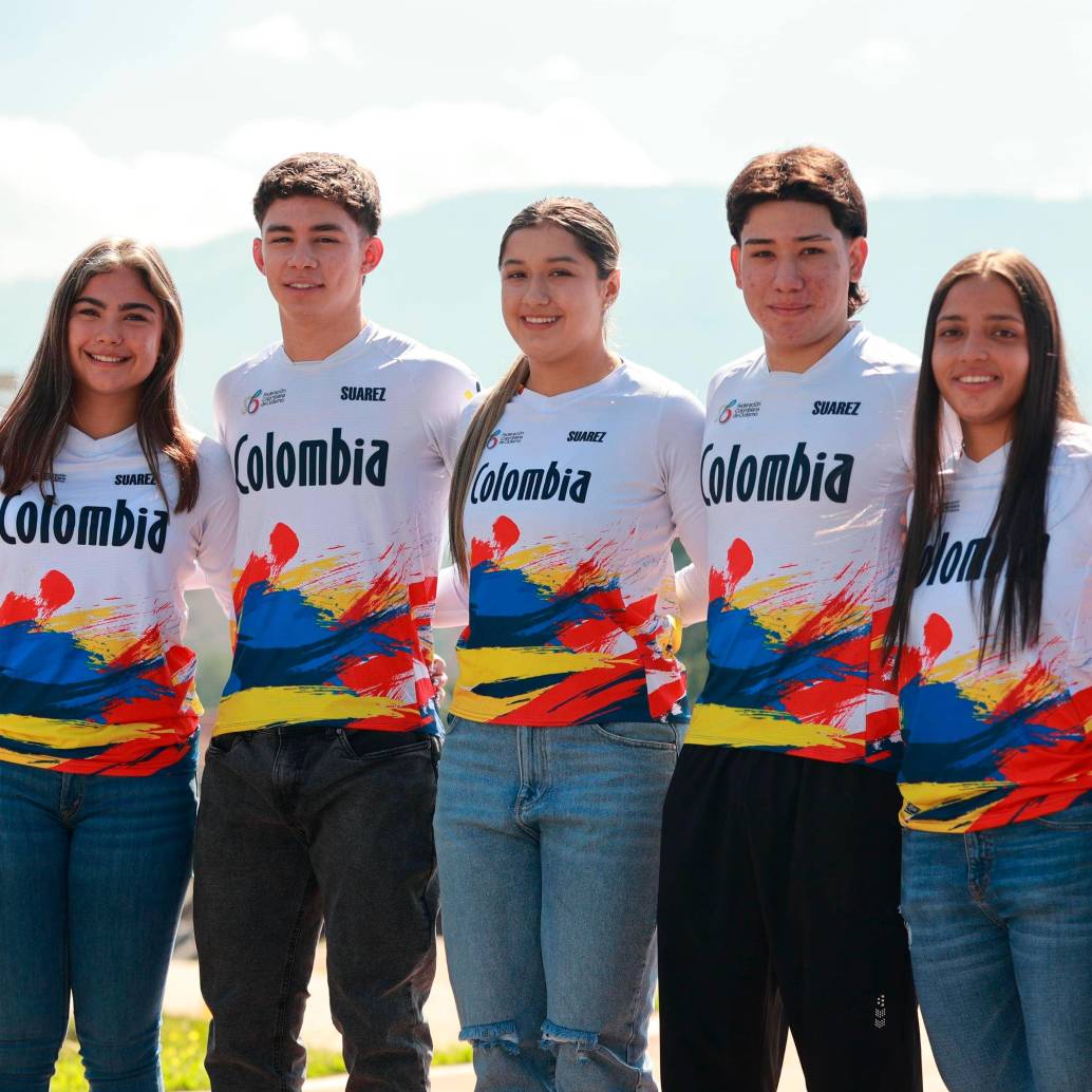 De izquierda a derecha, Kmila Buitrago (challenger), Juan José Velásquez, Nicol Foronda, Juan José López, Mariana Agudelo y Samuel Marulanda. Diego Arboleda ya se encuentra concentrado en Europa. Foto: Manuel Saldarriaga. 