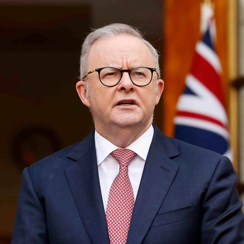El primer ministro de Australia, Anthony Albanese, confirmó que su Gobierno concedió visados humanitarios a varias jugadoras de la selección femenina de Irán. FOTO: AFP. 