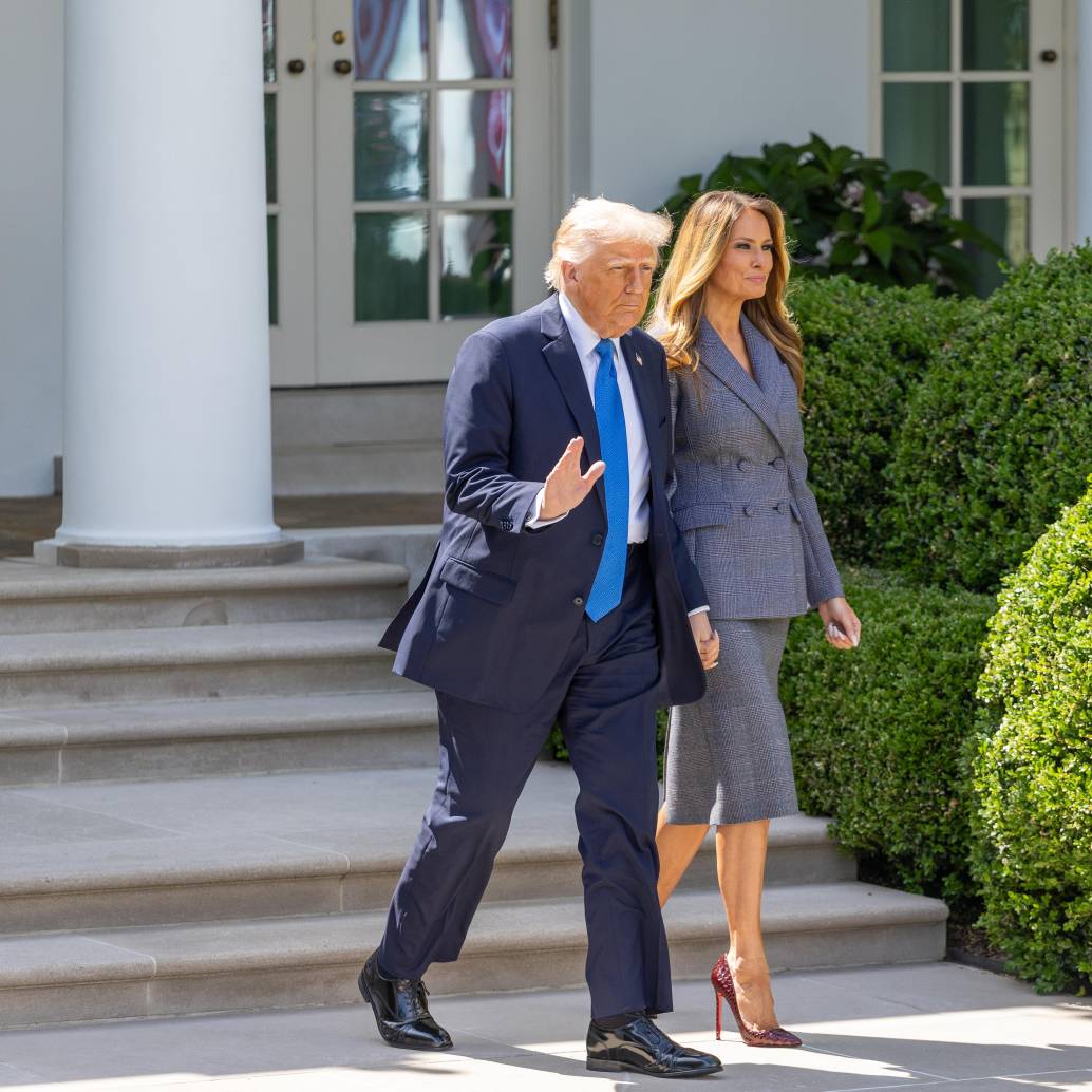 <span class="mln_uppercase_mln">El</span><b><span class="mln_uppercase_mln"> presidente estadounidense, Donald Trump, y su esposa Melania Trump, fueron acusados de ser presentados por el fallecido abusador sexual Jeffrey Epstein. FOTO: Xinhua</span></b>