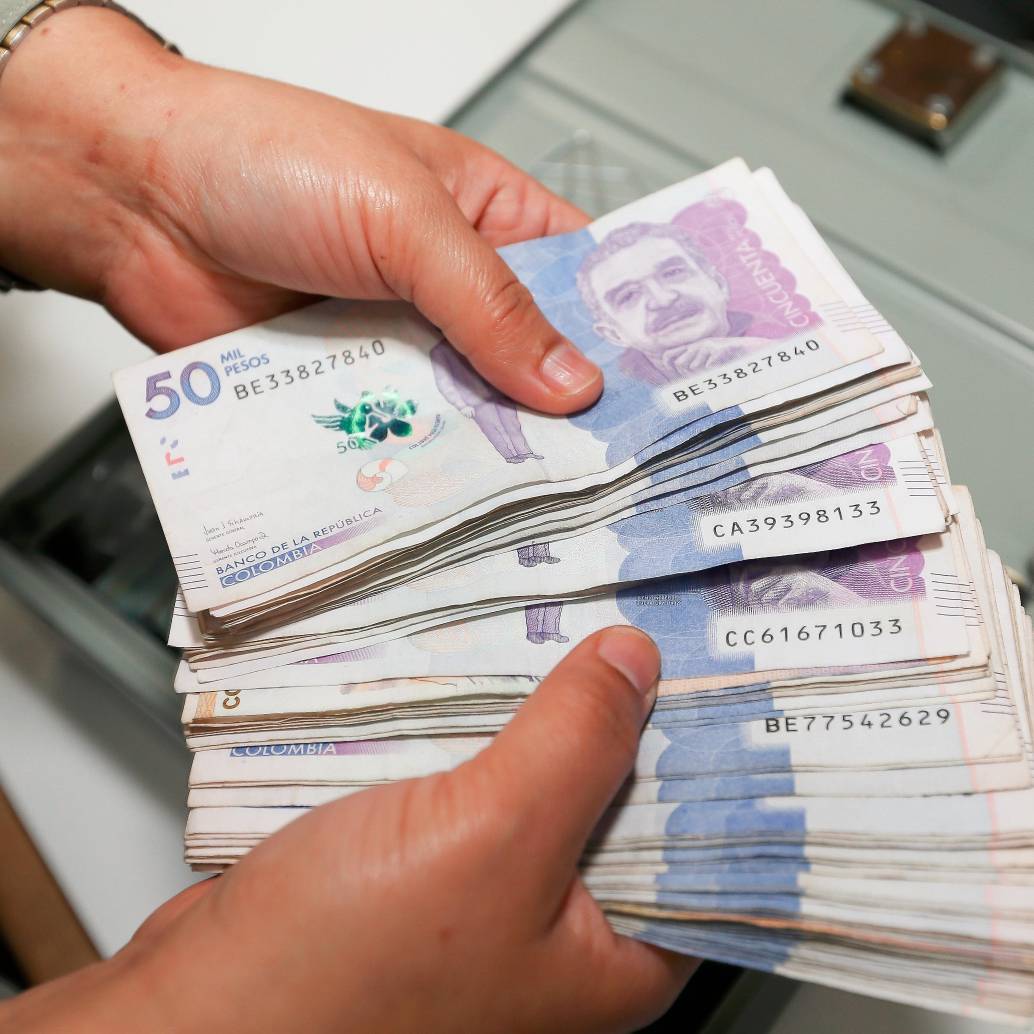 Los bancos en Colombia le cobran de interés entre un 14% y 24% por prestarle plata. FOTO ESNEYDER GUTIÉRREZ. 