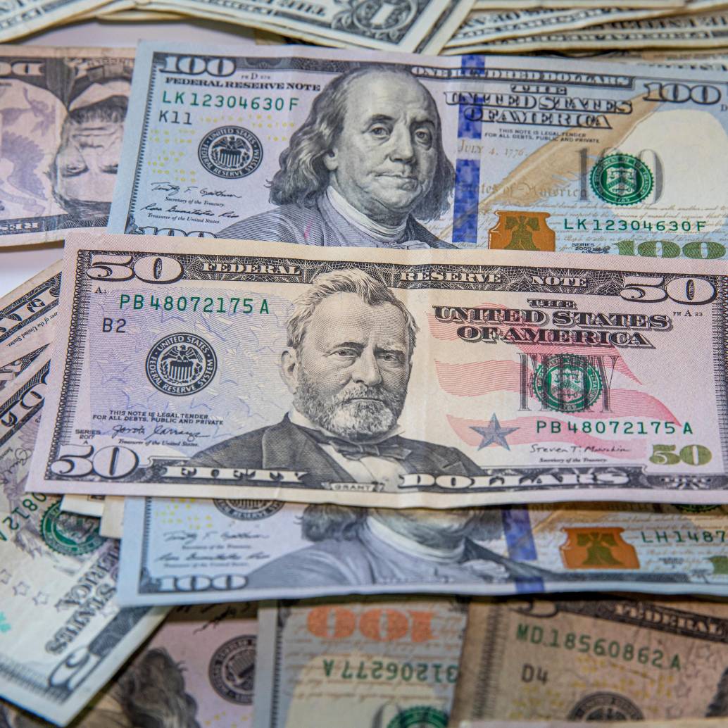 La TRM del dólar en Colombia arrancó esta semana en $4.239,23. FOTO EL COLOMBIANO