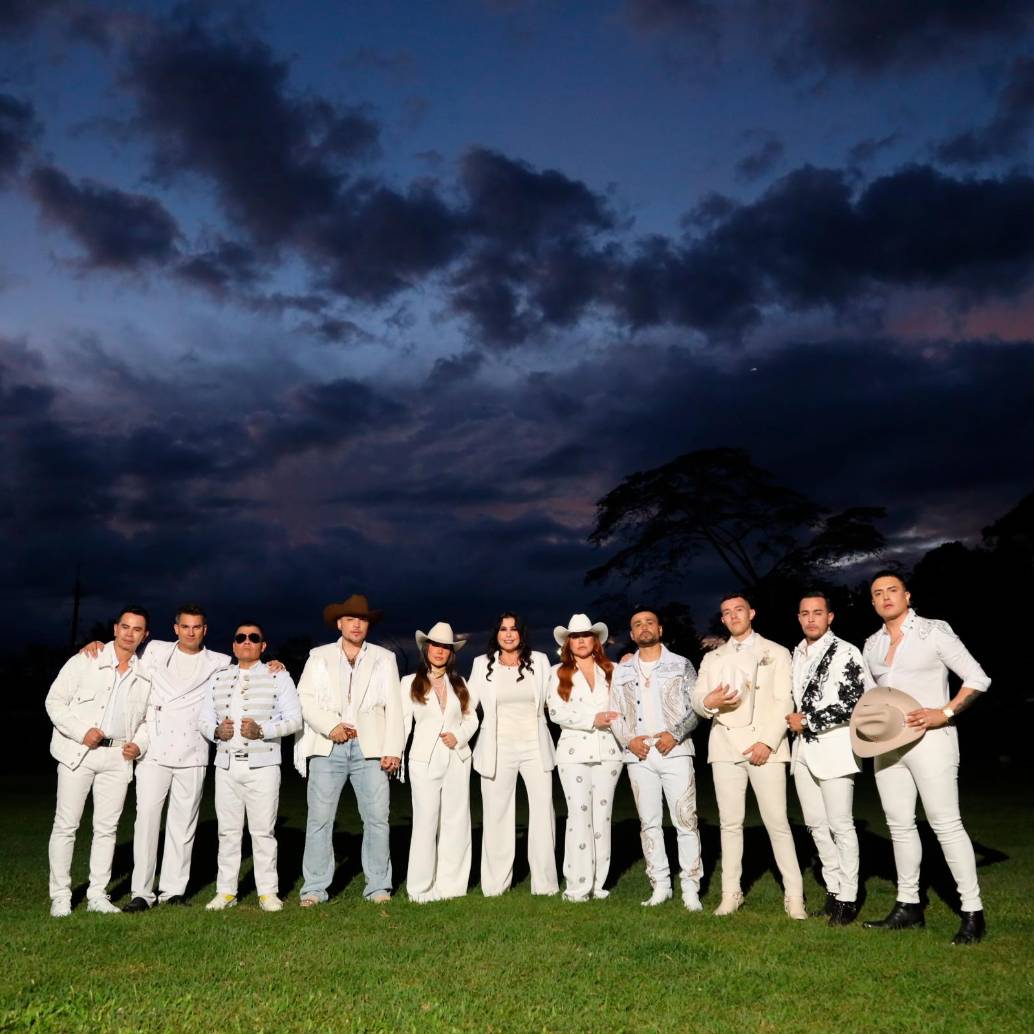 El video contó con la participación de Jhon Alex Castaño, Pipe Bueno, Jessi Uribe, Ciro Quiñonez, Luis Alfonso, Francy, Jhonny Rivera, Alzate, Paola Jara, Arelys Henao, El Charrito Negro, Alexis Escobar &amp; Alan Ramírez. Foto cortesía. 