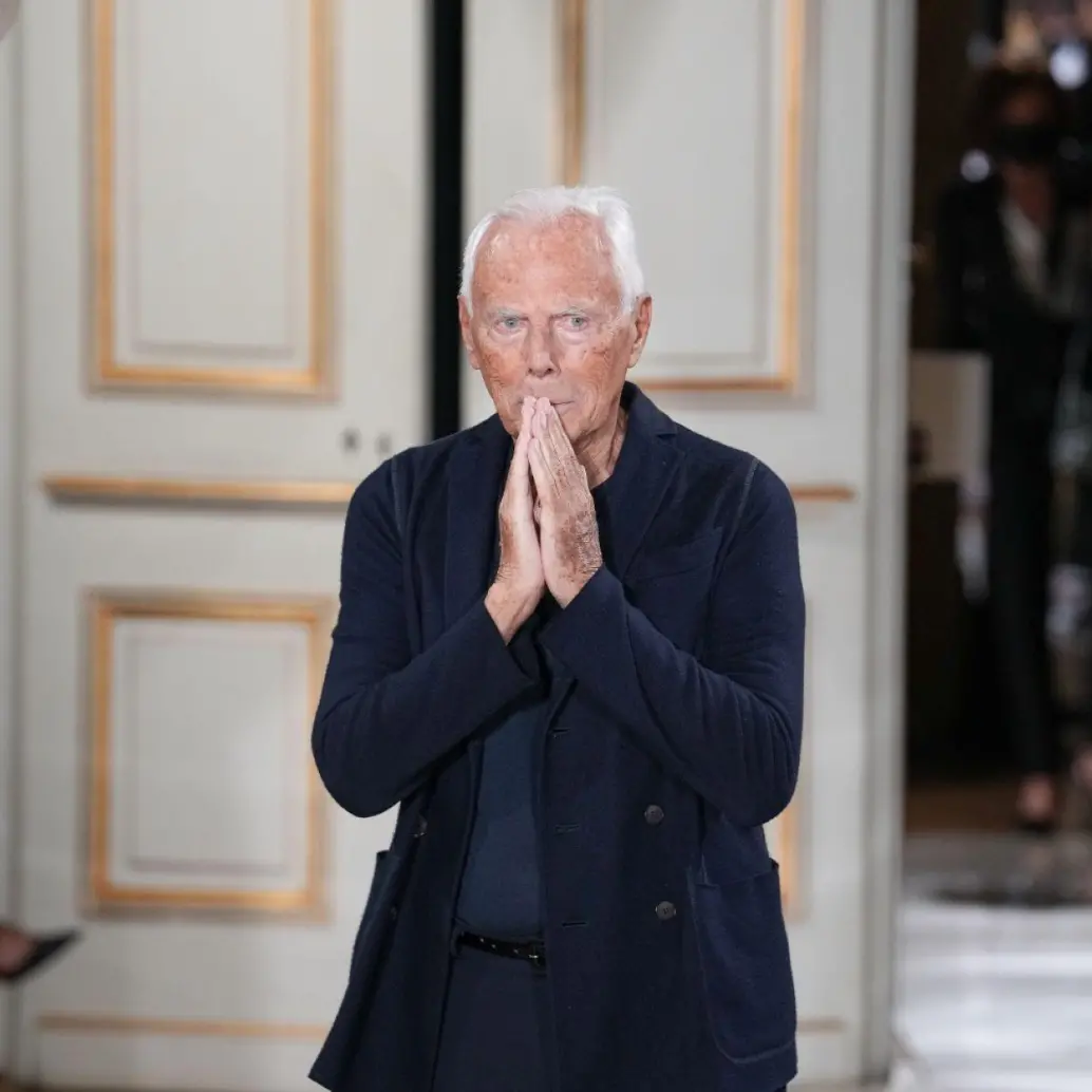 Giorgio Armani ya estaba hablando desde hace un año sobre su posible retiro del mundo de la moda. Tras su muerte, deja una compañía con 50 años de historia referente de la moda. Foto: Getty Images