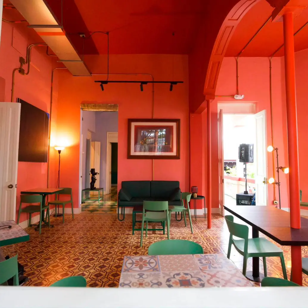 Salón Parado quedó totalmente renovado y listo para la llegada de comensales y otros tipos de usuarios. FOTO: ALCALDÍA