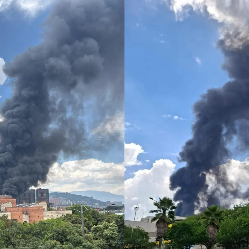 Aspecto del incendio que se desató en Itagüí. FOTO: Cortesía