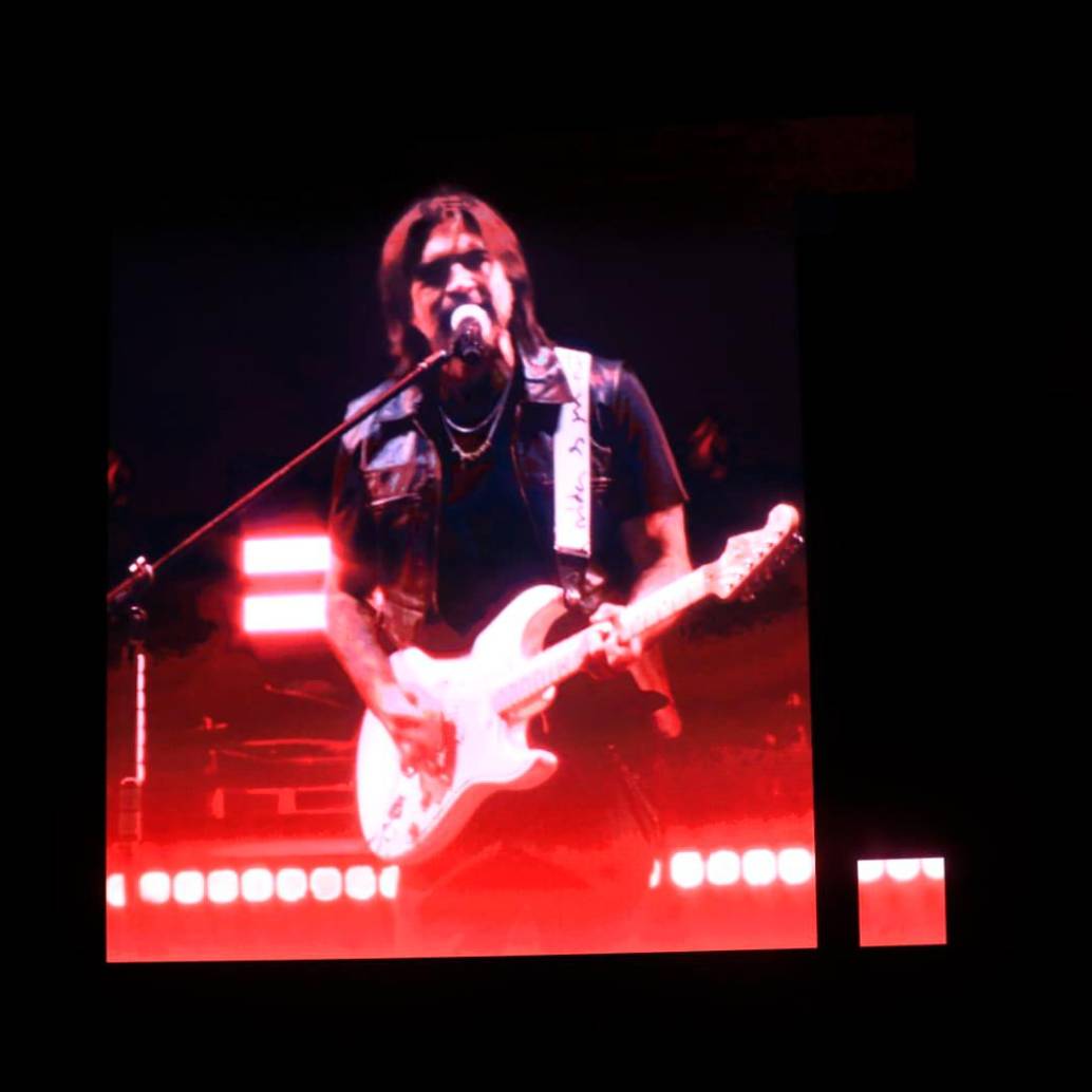 Juanes está próximo a lanzar su nuevo disco, por lo pronto ha lanzado dos canciones que compartió con su público en Medellín. FOTO Esneyder Gutiérrez