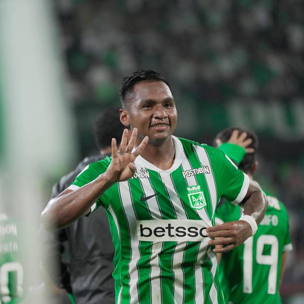 Alfredo Morelos fue una de las figuras de Nacional en la goleada sobre Internacional. FOTO MANUEL SALDARRIAGA
