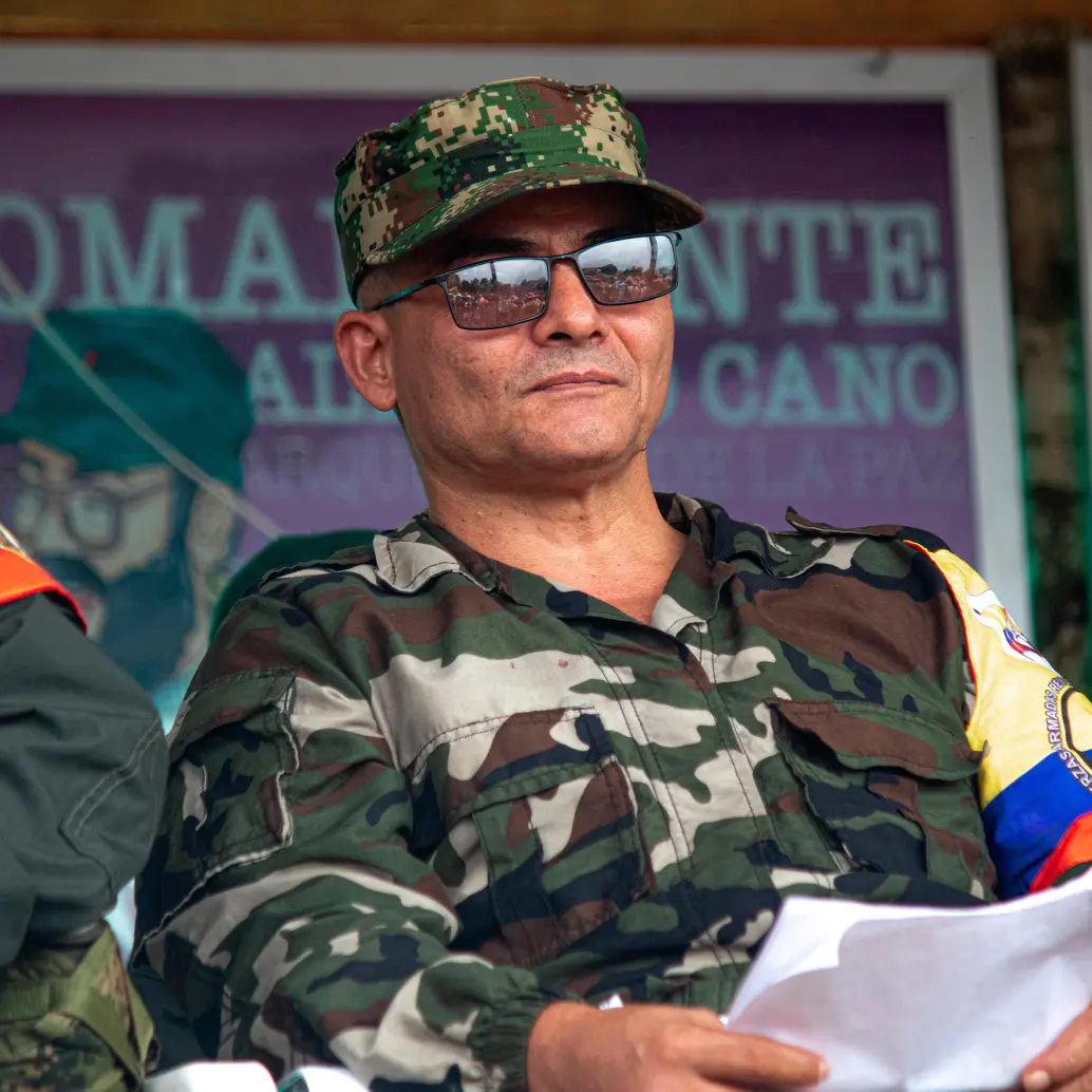 <p>El comandante de las disidencias del Estado Mayor Central de las Farc, alias “Iván Mordisco” dice que la captura de su hermano es una persecución contra su círculo familiar. </p><p>FOTO<b><span class="mln_uppercase_mln"> GETTY</span></b></p>