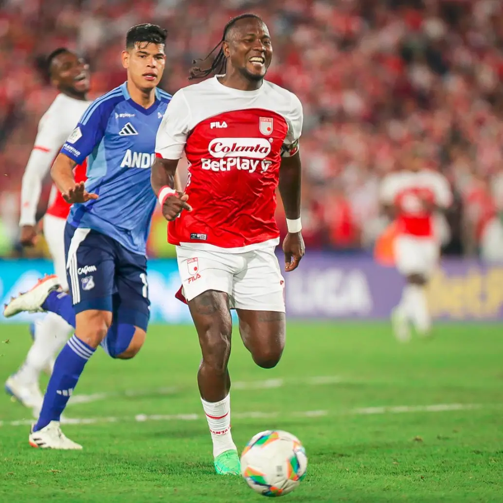 Hugo Rodallega durante el clásico en el que Santa Fe se impuso 3-2 a Millonarios. FOTO COLPRENSA