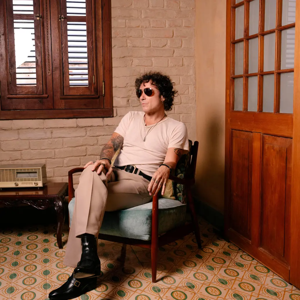 Enrique Bunbury presentó su disco <i>Cuentas pendientes. </i>FOTO Cortesía Jose Girl