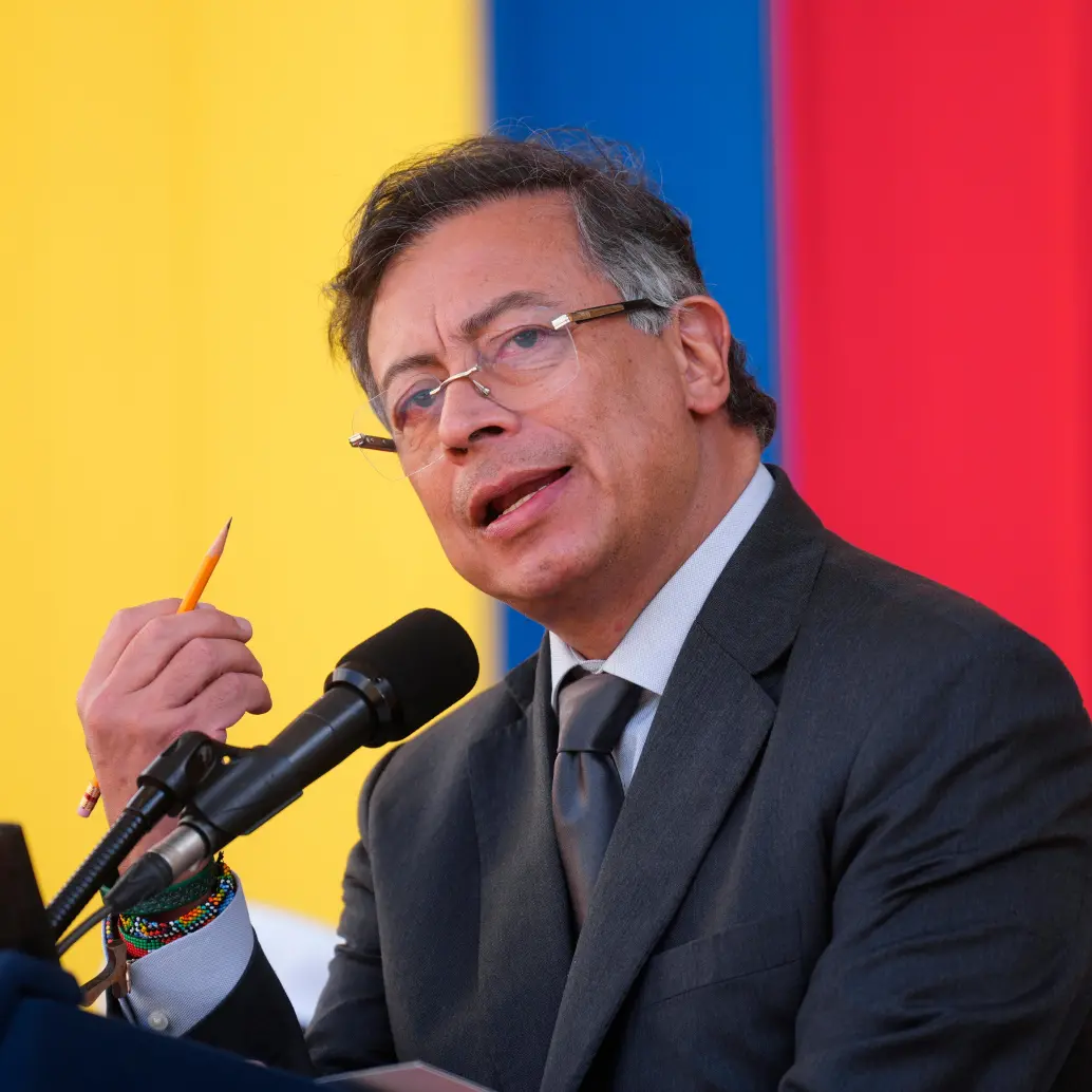 Petro ordenó frenar aranceles a Ecuador y ordenó reforzar la presencia militar en la frontera para combatir el narcotráfico. FOTO PRESIDENCIA. 