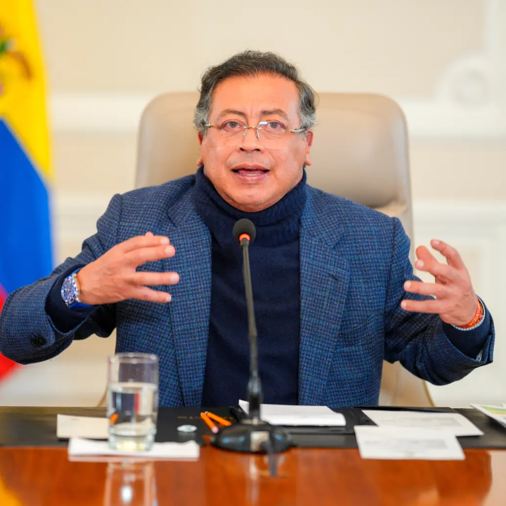 Las declaraciones de Petro se producen en un contexto de alta tensión política, denuncias de atentados y confrontaciones con la justicia y los medios. <b><span class="mln_uppercase_mln"> </span></b>FOTO<b><span class="mln_uppercase_mln"> Presidencia</span></b>