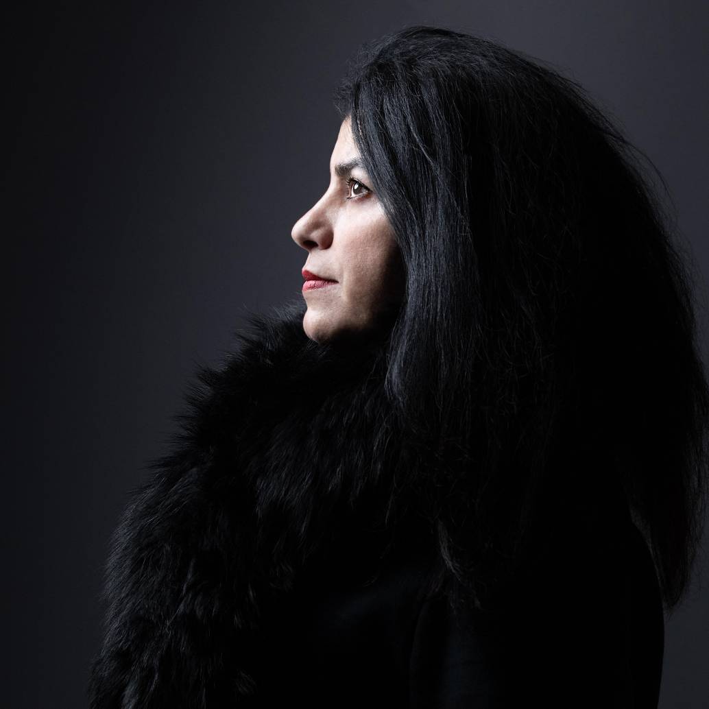 Satrapi, reconocida como la voz del exilio iraní, ganó en Cannes y desafió a los ayatolás desde el arte. FOTO: AFP
