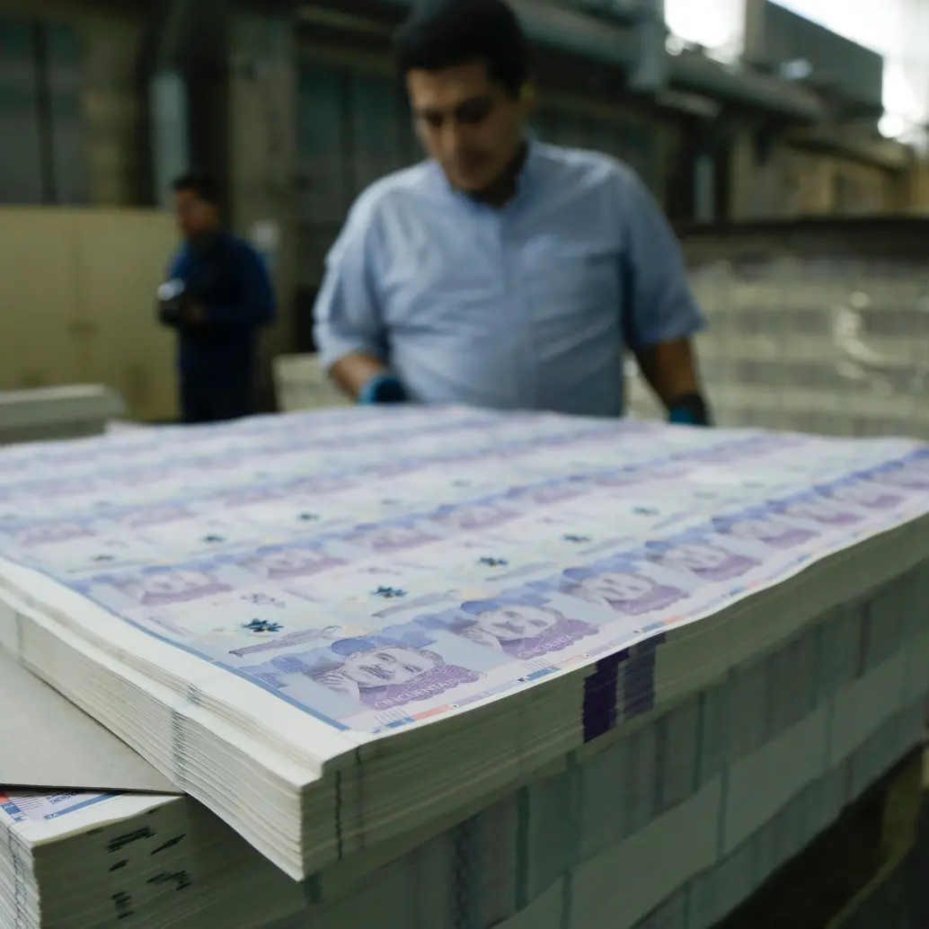 Uno de cada tres pesos recaudados en Colombia se destina a intereses de la deuda: Carf. FOTO Colprensa