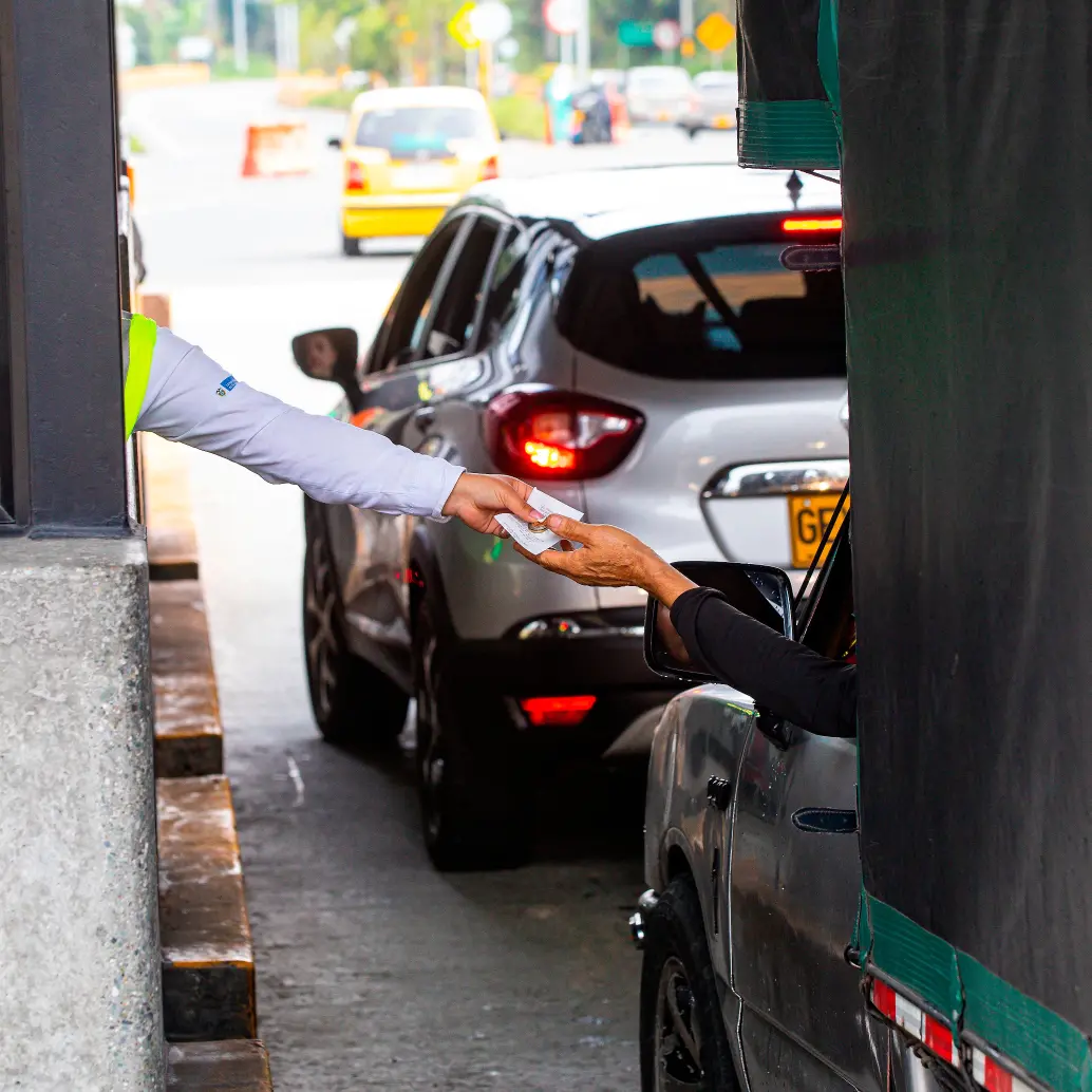 El IPC de 5,1% observado en 2025 sirvió de base para que en muchos peajes se ajustaran la tarifas para este 2026. FOTO EL COLOMBIANO