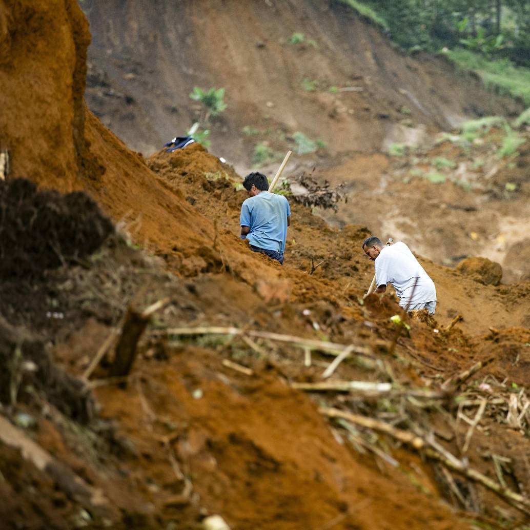 Fotografía de referencia de un deslizamiento en la vereda Granizal de Bello que dejó 27 muertos. Lugar: El Pinar, Altos de Oriente y Vereda Granizal de Bello. Fecha de evento: 24/06/2025. Foto: Esneyder Gutiérrez Cardona.