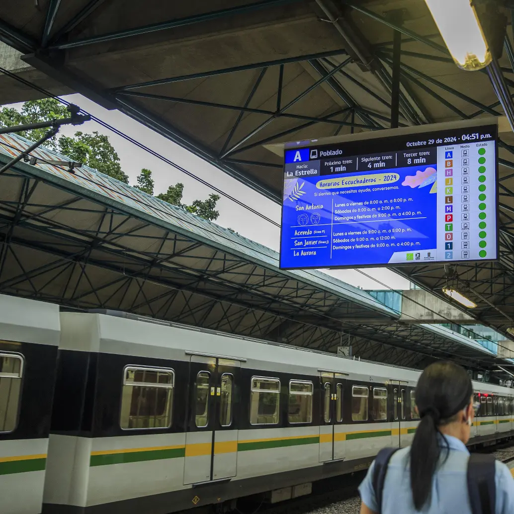 El servicio del metro, debido al daño de la catenaria, tiene suspendido el servicio en el sur del Valle de Aburrá. FOTO: CAMILO SUÁREZ