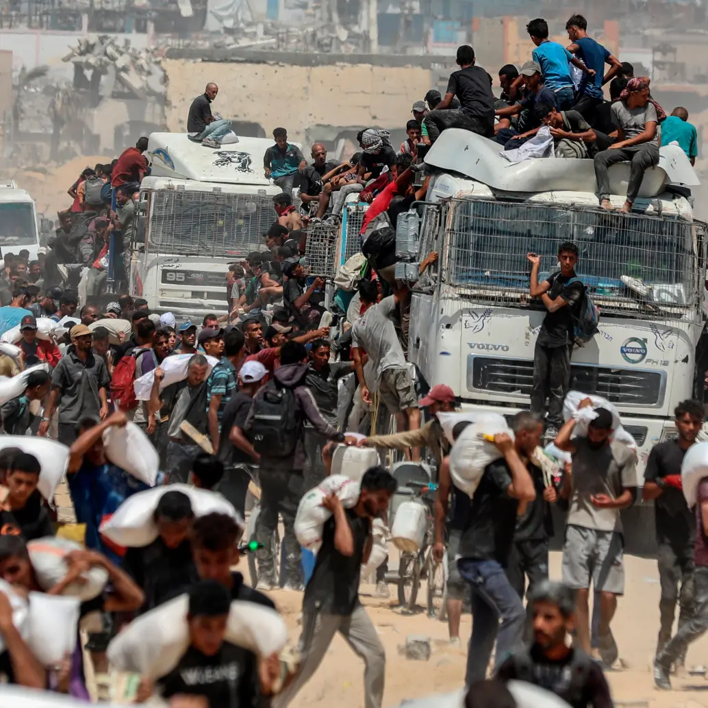Los habitantes de la Franja de Gaza dependen de los alimentos donados por autoridades extranjeras. FOTO: XINHUA