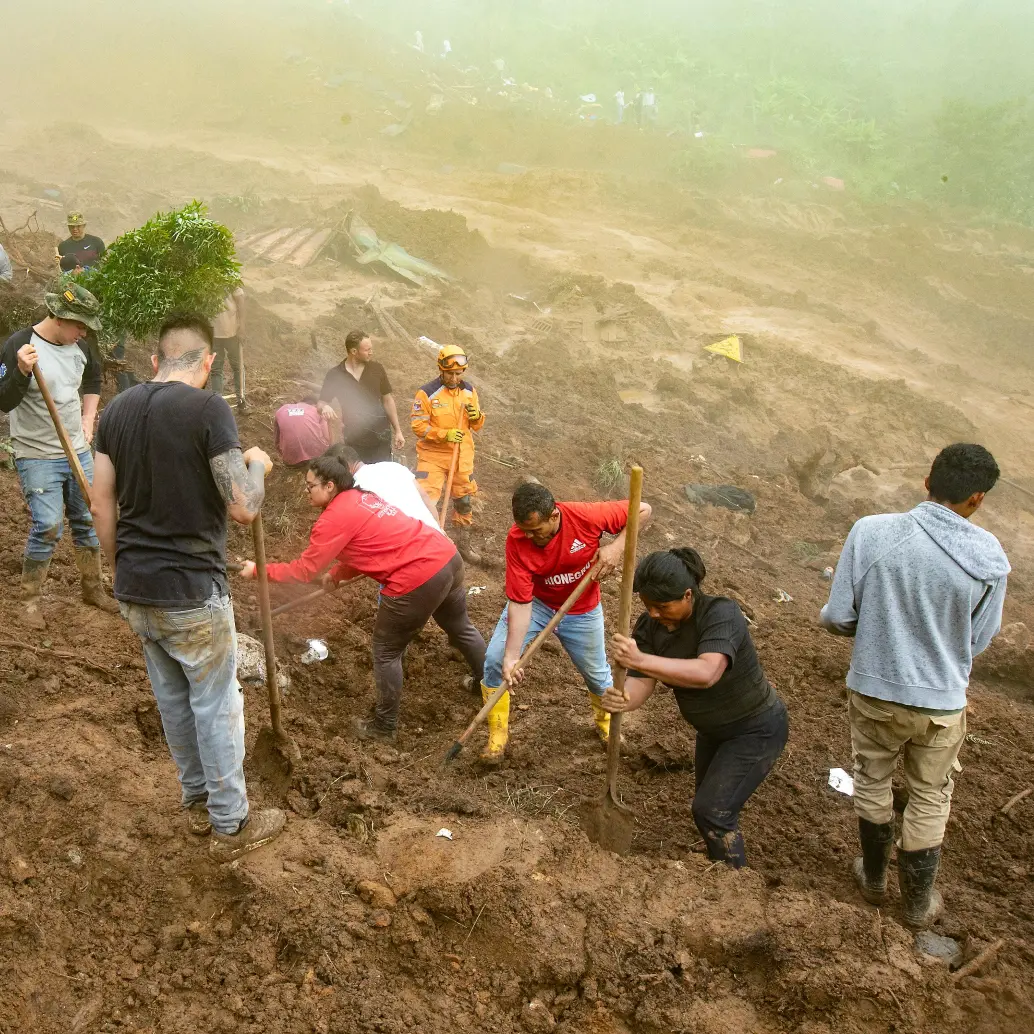 En la zona continúa la búsqueda de los cinco desaparecidos restantes. FOTO: ESNEYDER GUTIÉRREZ