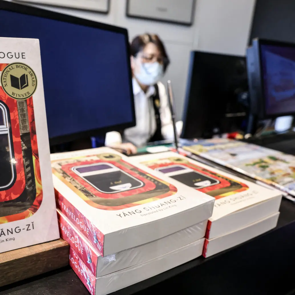 Yang Shuang-zi y Lin King, autora y traductora de <i>Taiwan Travelogue</i>, son las ganadoras del International Booker Prize 2026. FOTO I-Hwa Cheng / AFP
