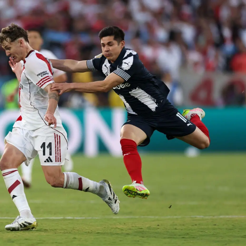 El nuevo sistema de desempates en el Mundial de clubes plantea escenarios como el del grupo de River Plate, Inter de Milán y Monterrey donde un empate de dos goles entre argentinos e italianos puede clasificarlos a ambos así los mexicanos goleen en la última fecha. Foto: Getty Images