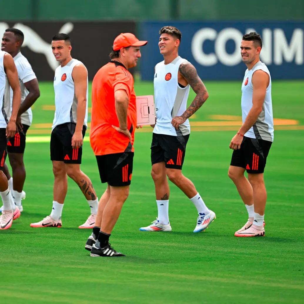 Solo el fin de semana, cuando se desplacen a Barranquilla, el técnico Néstor Lorenzo podrá contar con todo el grupo de convocados para preparar el duelo del próximo 6 de junio ante la Selección de Perú. <span class="mln_uppercase_mln">FOTO</span><b><span class="mln_uppercase_mln"> afp</span></b><span class="mln_uppercase_mln"> </span>