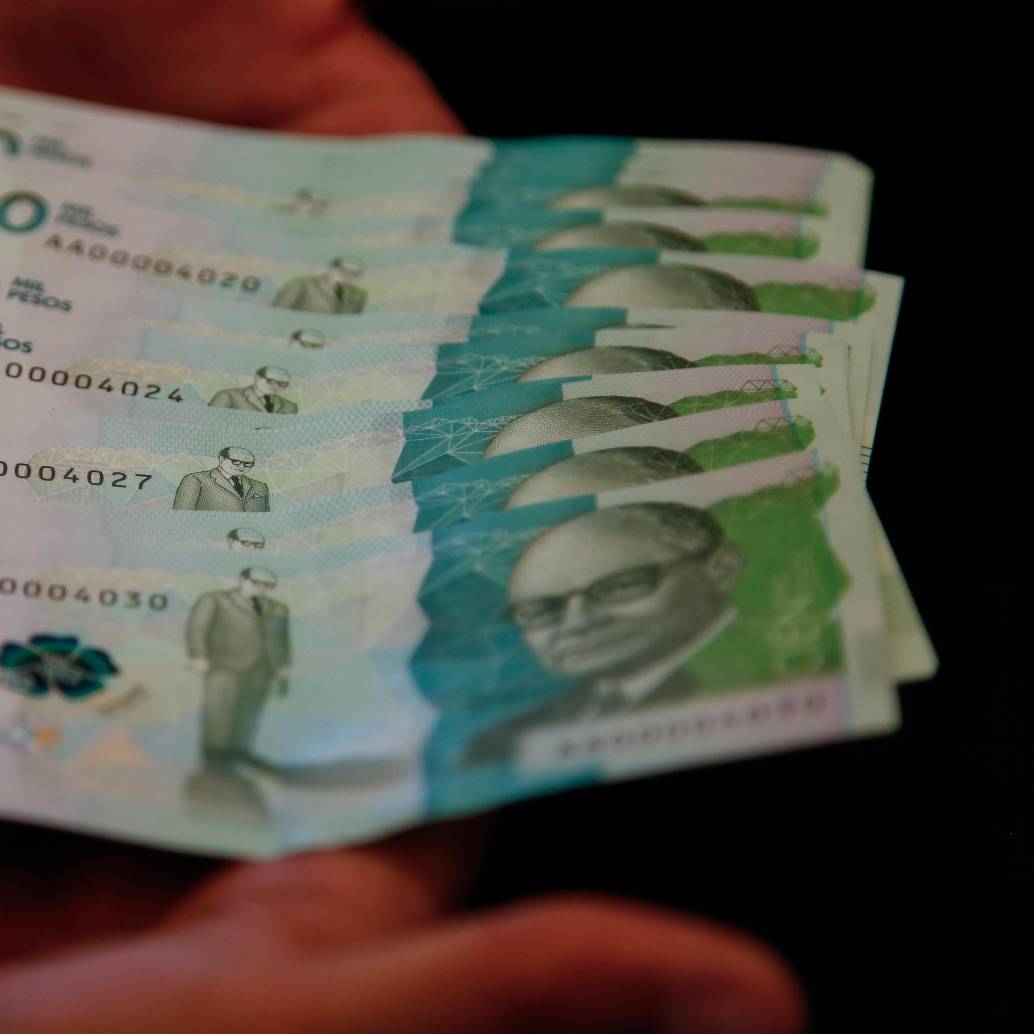 El aumento de $43 billones en el servicio de la deuda para 2027 estará impulsado principalmente por el pago de intereses, que alcanzará su nivel más alto en la historia reciente y presionará la inversión pública. FOTO Colprensa