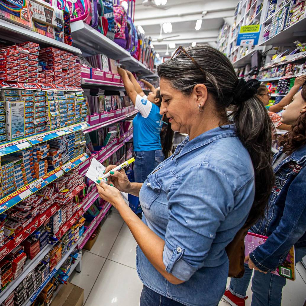 La confianza del consumidor en Medellín es la más baja de Colombia, con corte a enero de 2024, según Fedesarrollo. FOTO CARLOS VELÁSQUEZ